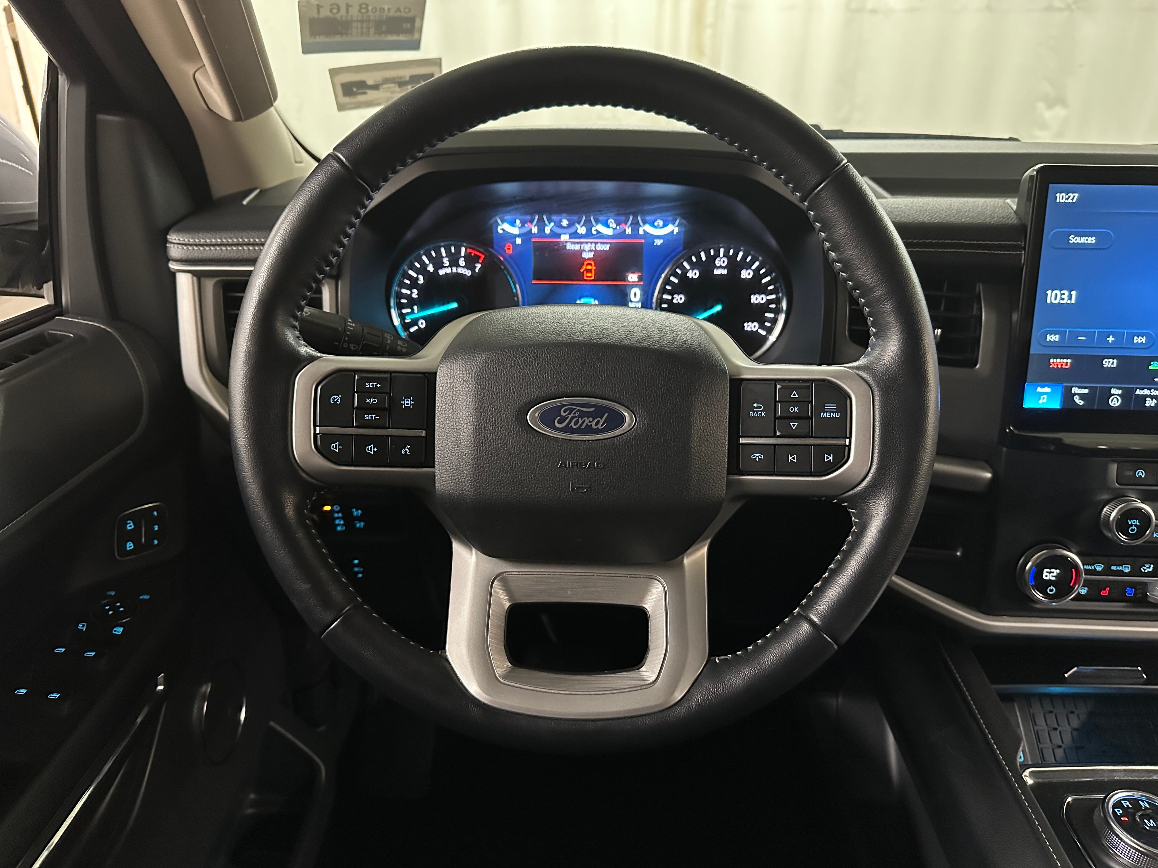 2023 Ford Expedition MAX XLT 4