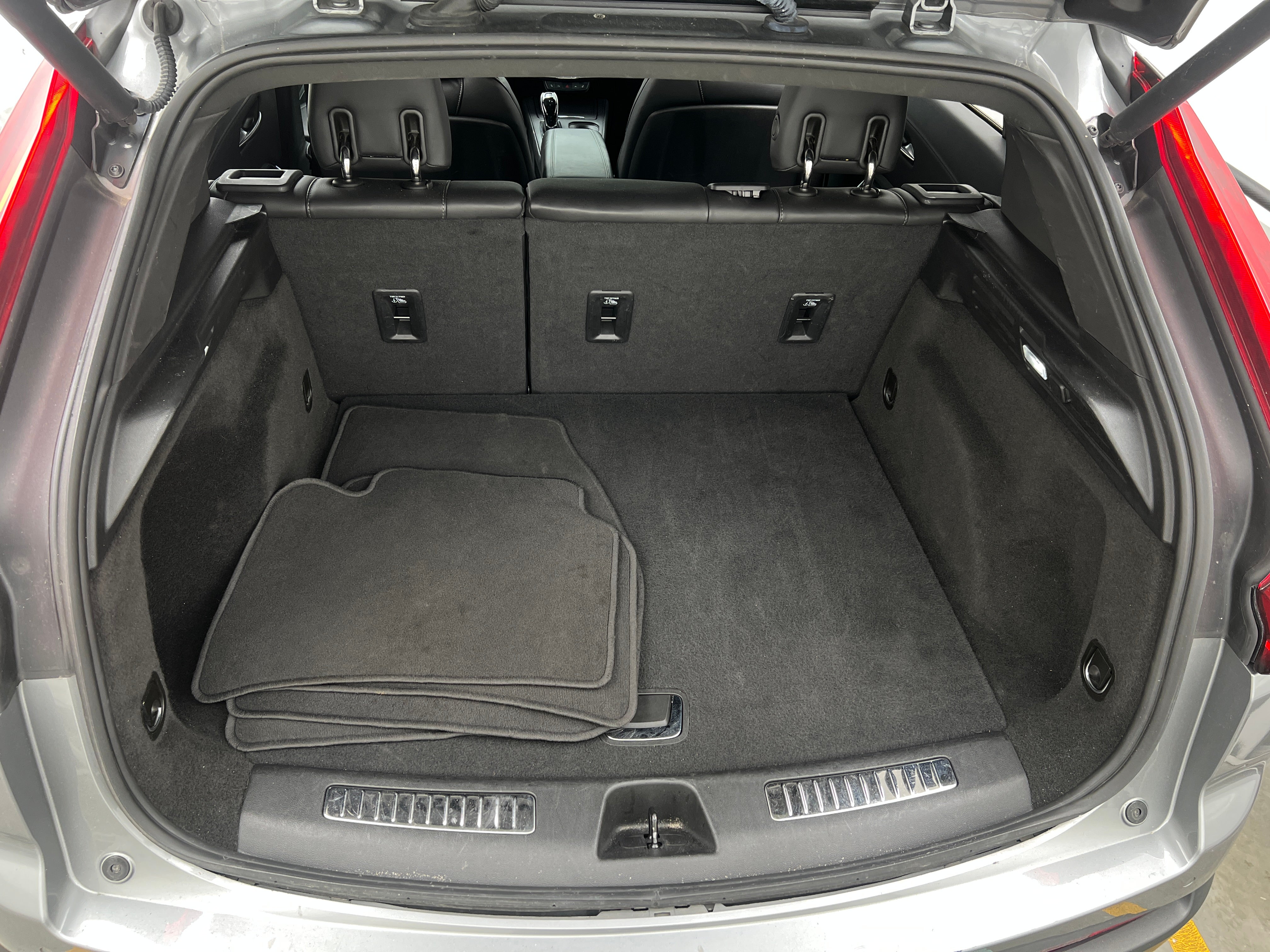 2023 Cadillac XT4 Premium Luxury 6