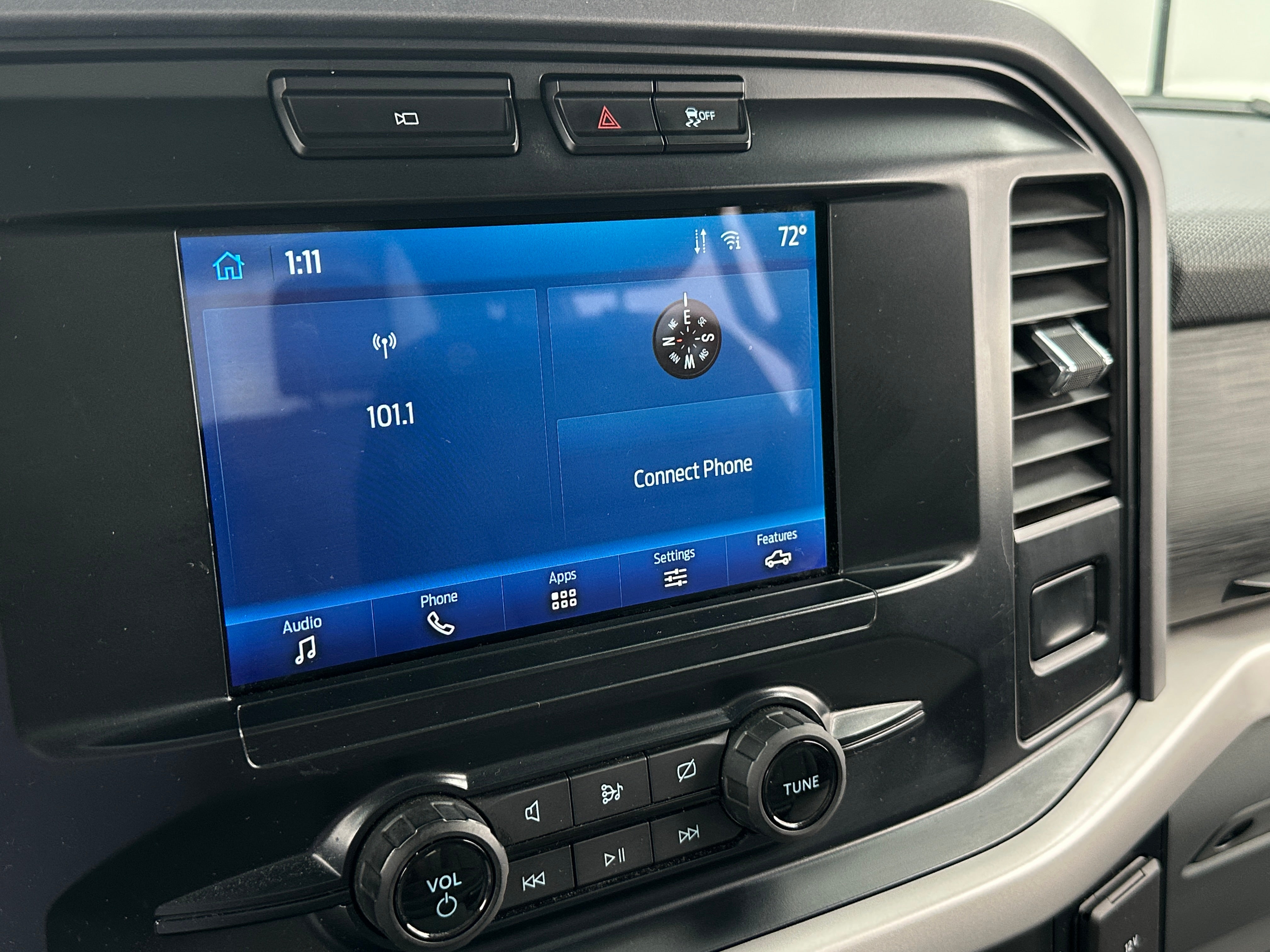 2023 Ford Econoline E-150 4