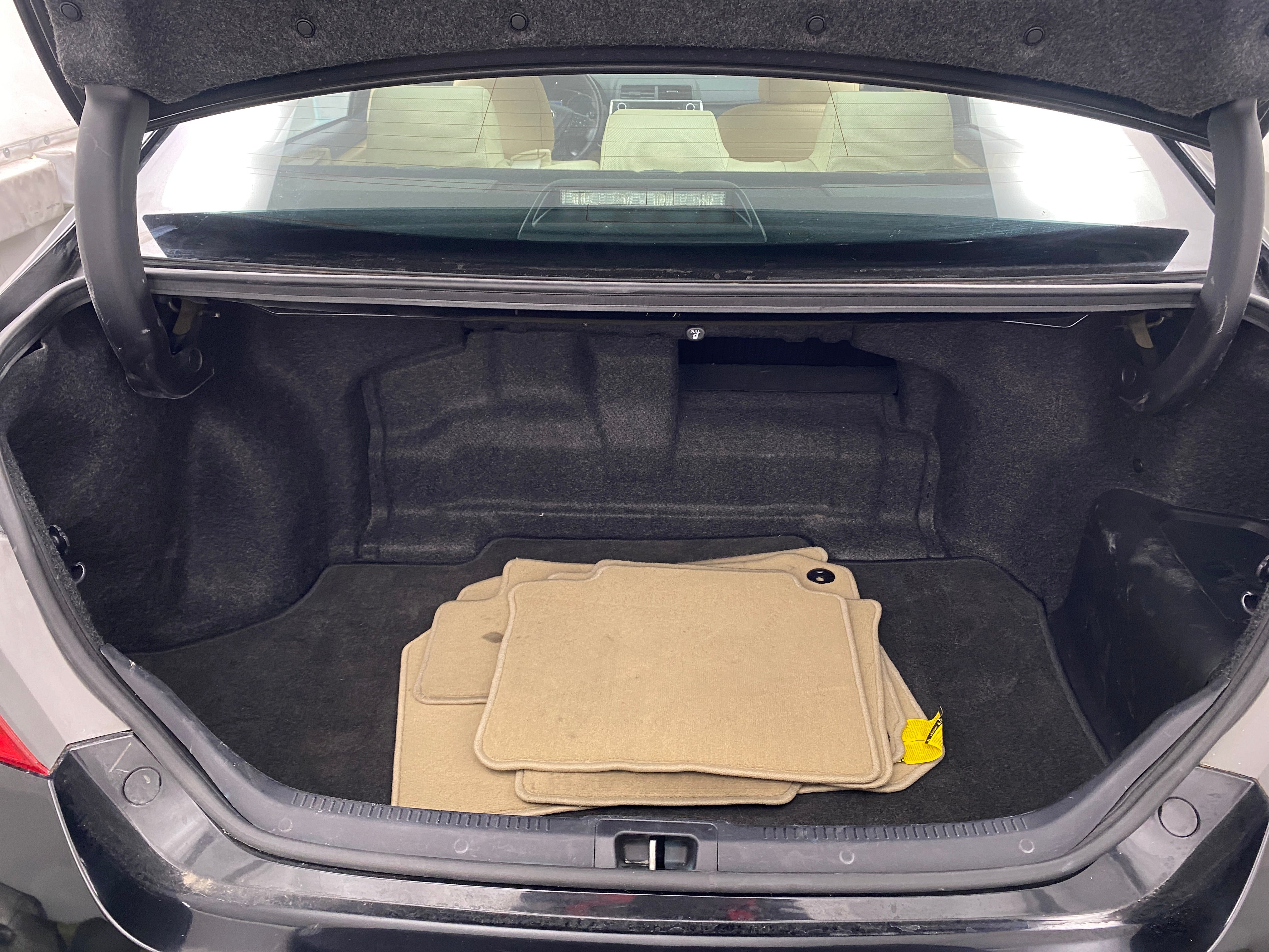 2015 Toyota Camry LE 7