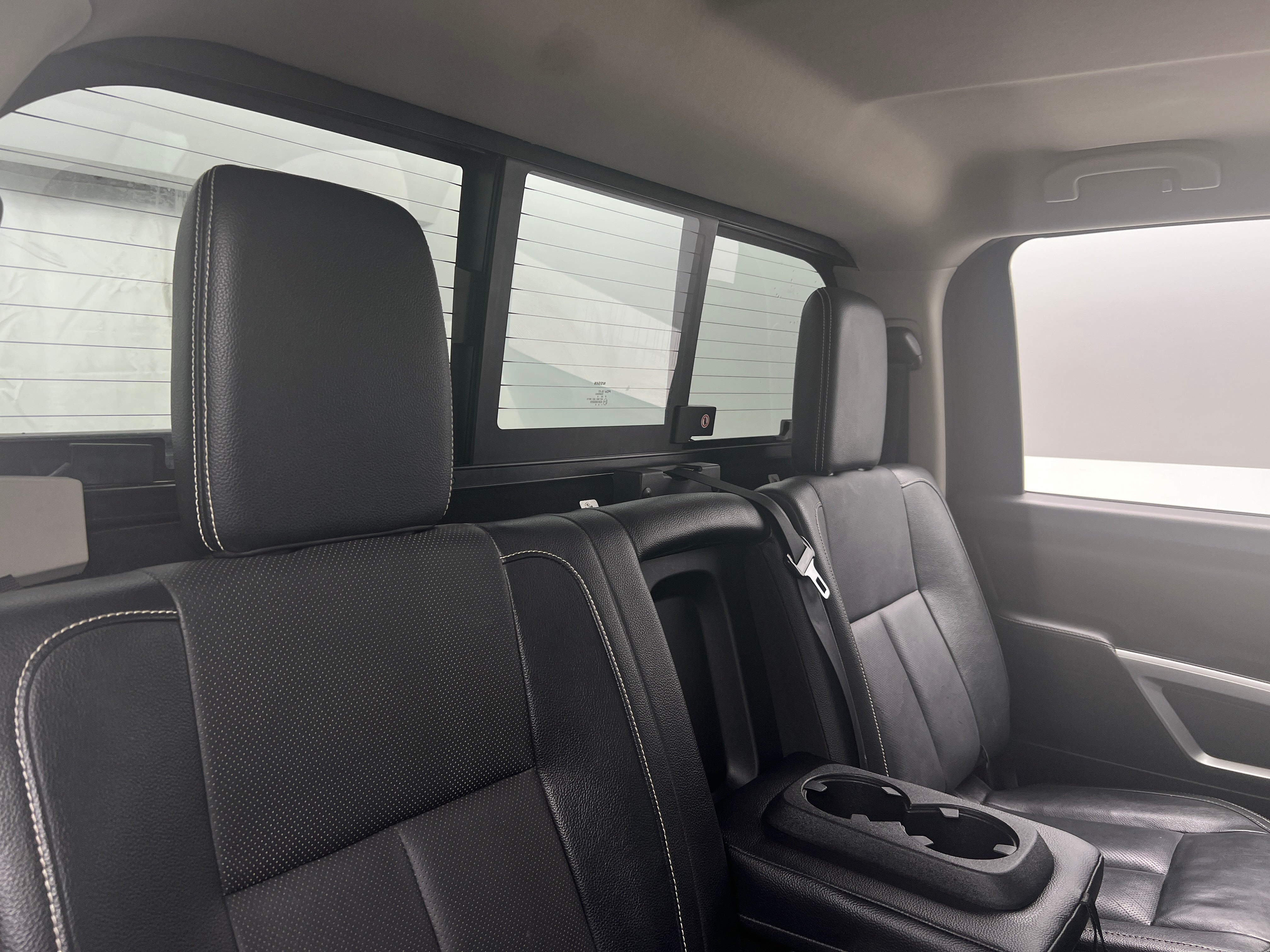 2016 Nissan Titan PRO-4X 5