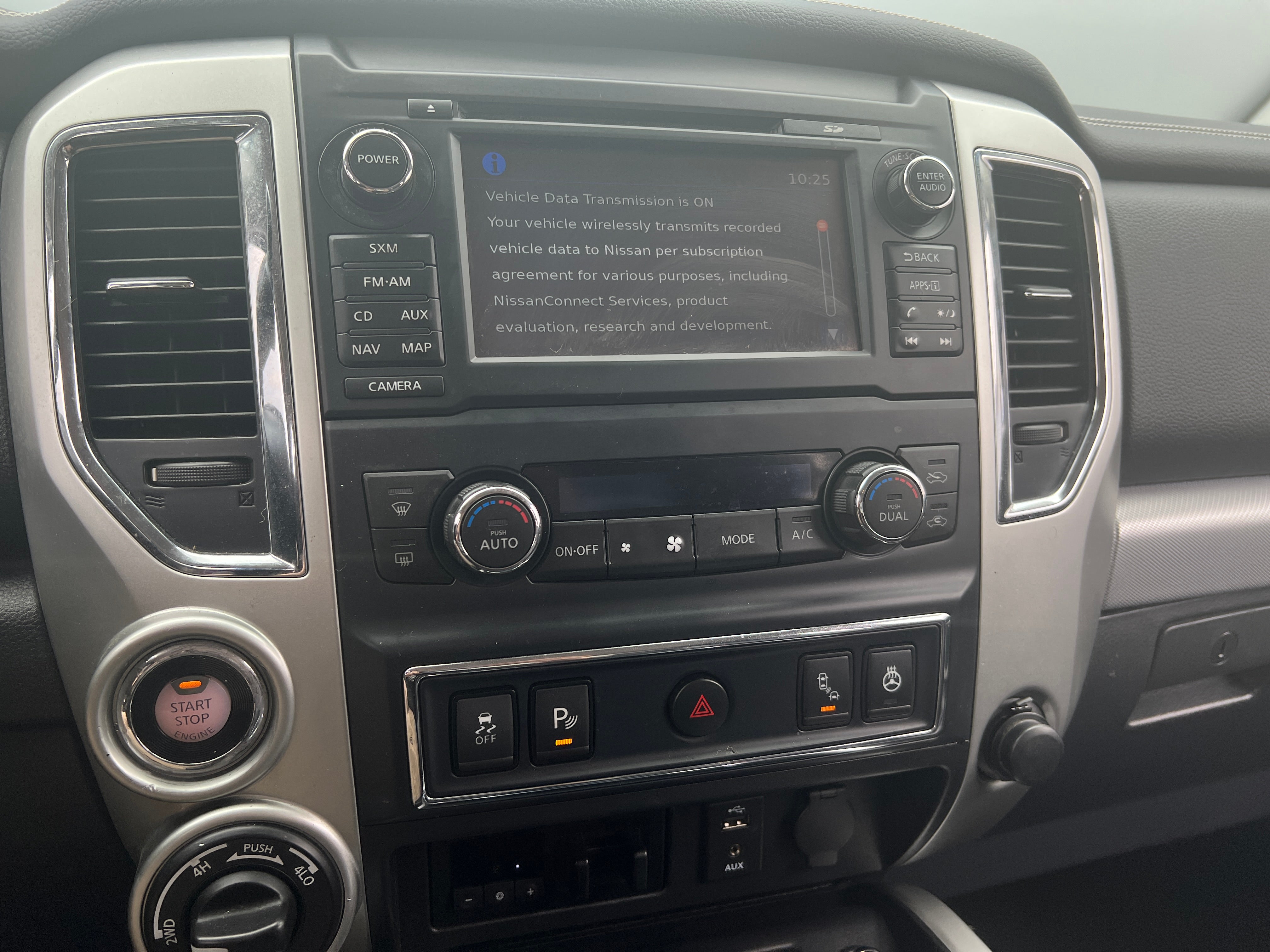 2016 Nissan Titan PRO-4X 3