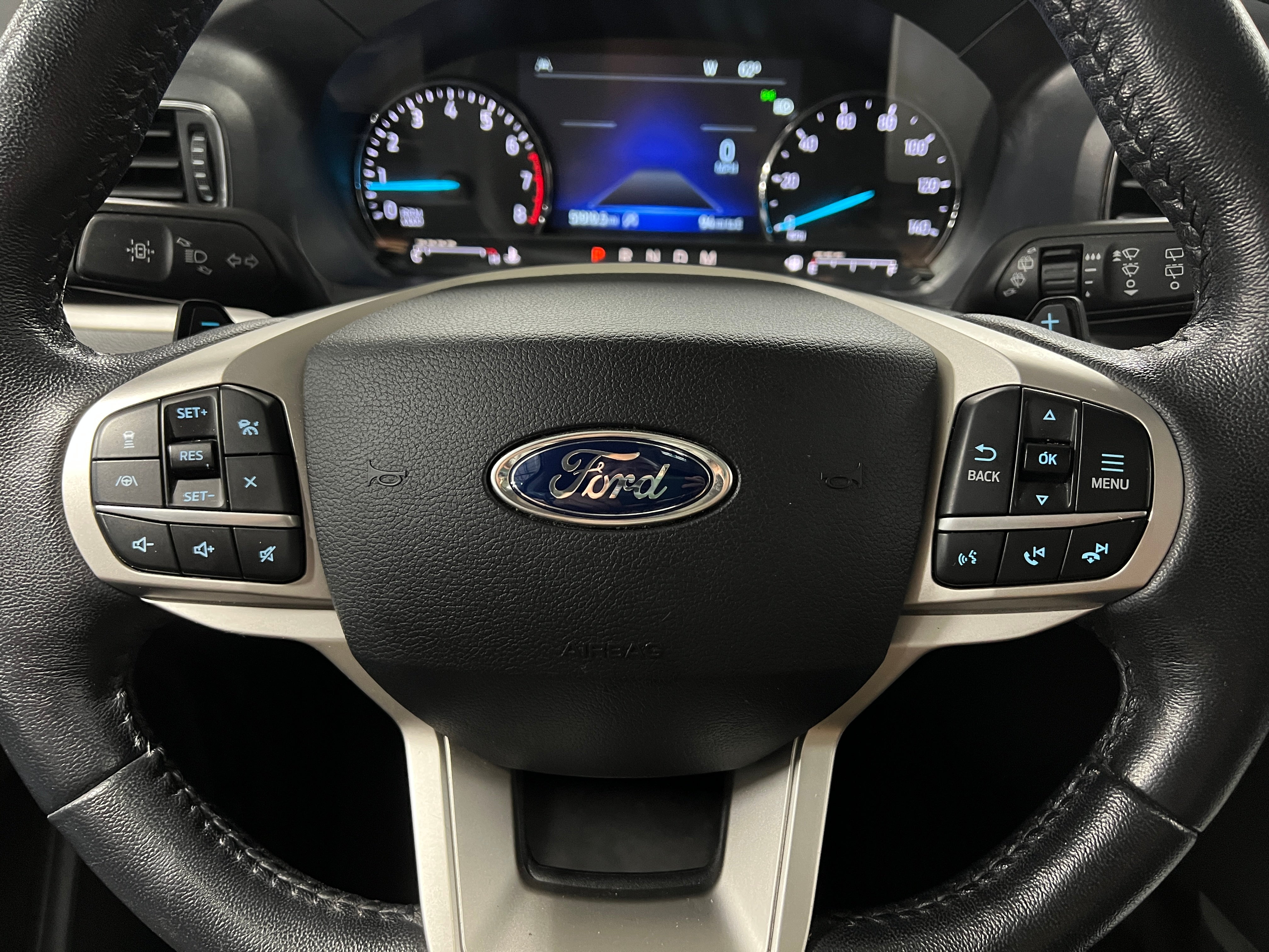 2021 Ford Explorer XLT 4