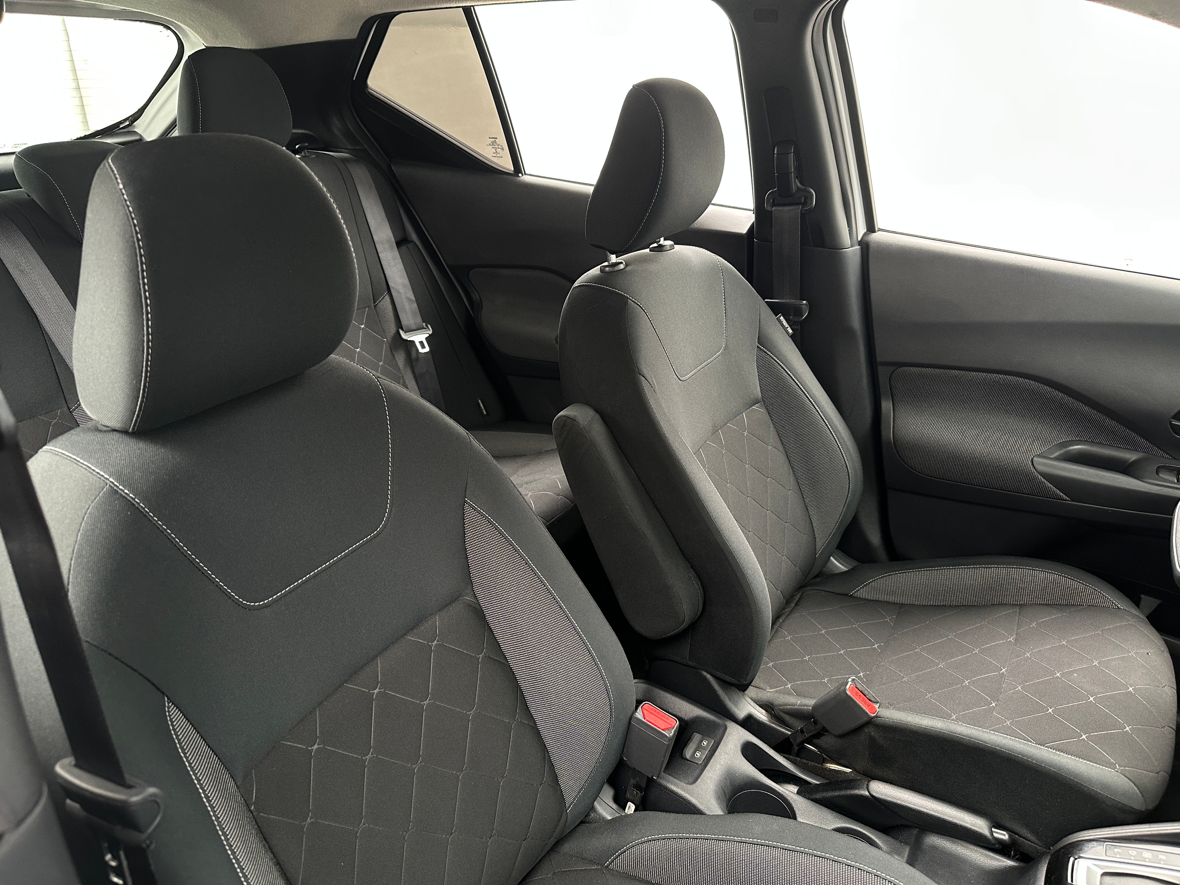 2020 Nissan Kicks S 2