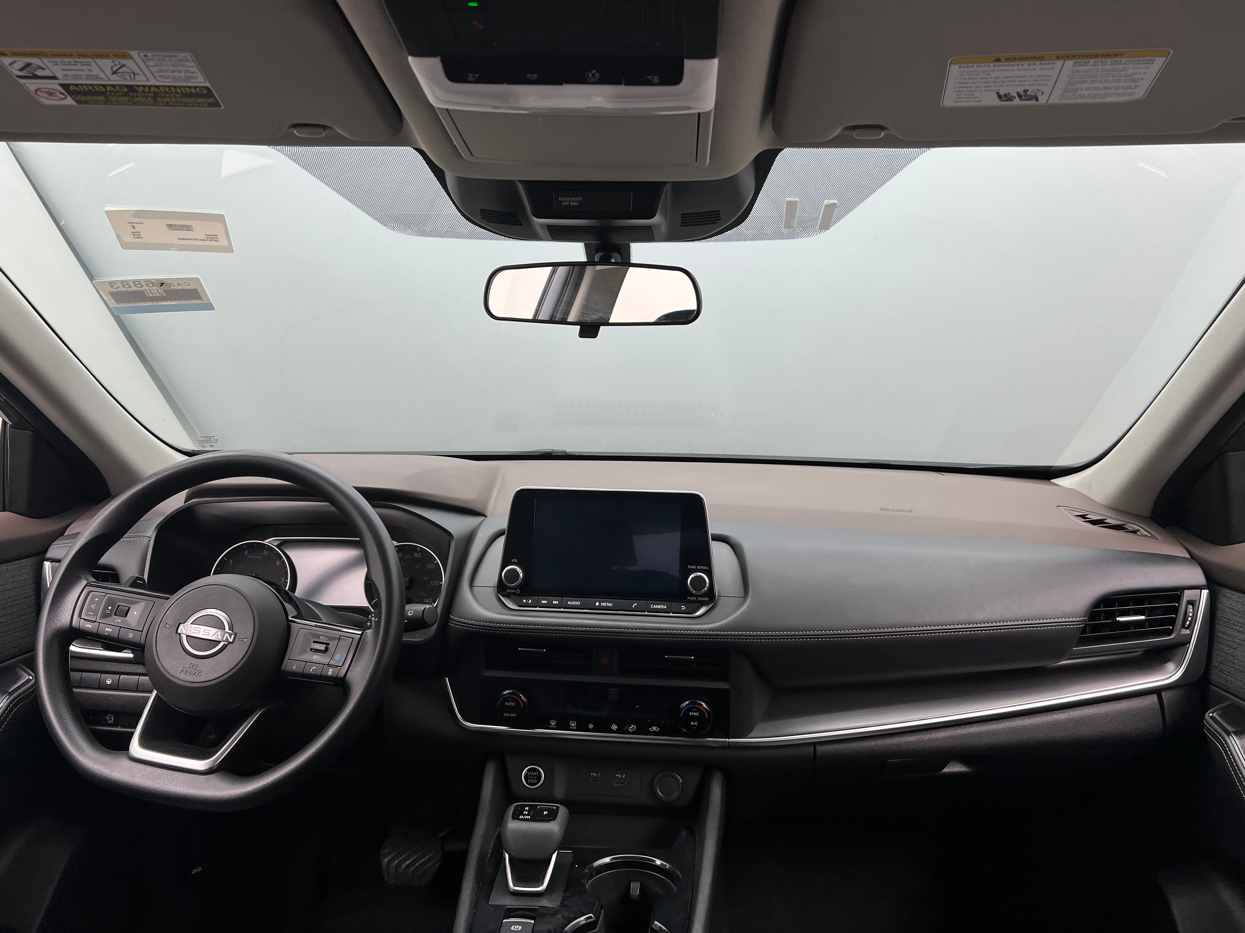2023 Nissan Rogue SV 3