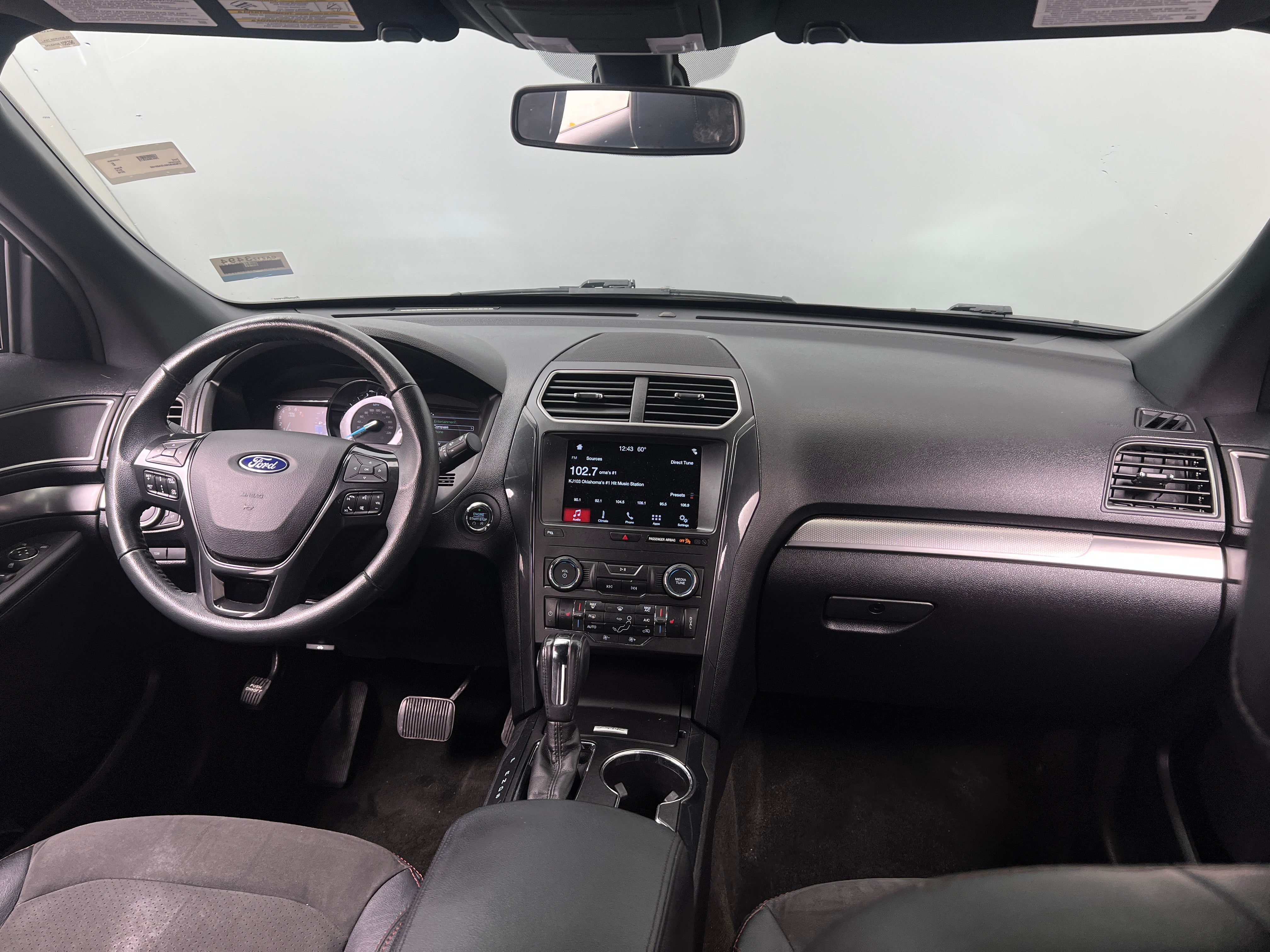 2018 Ford Explorer XLT 3