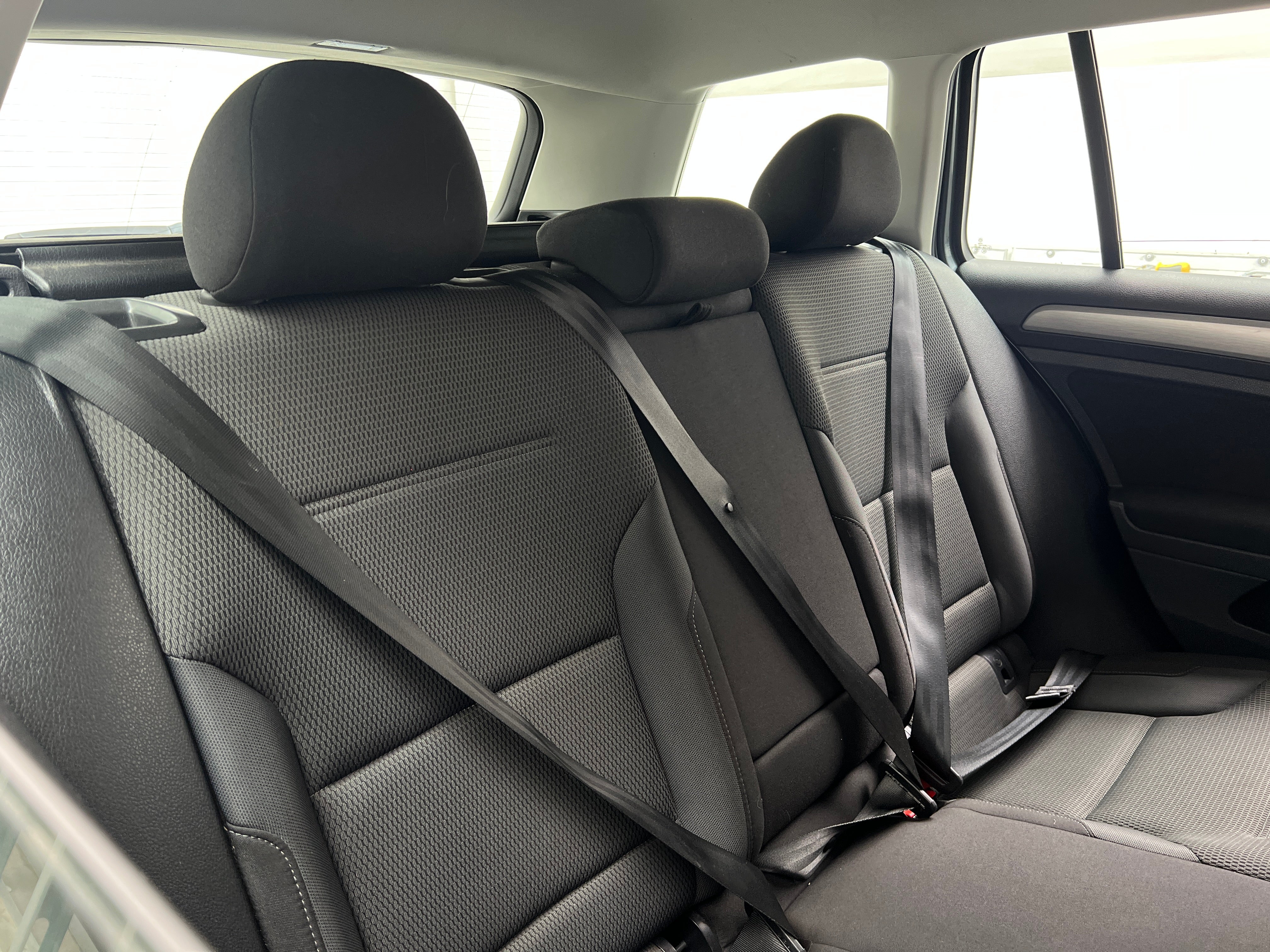 2017 Volkswagen e-Golf  6