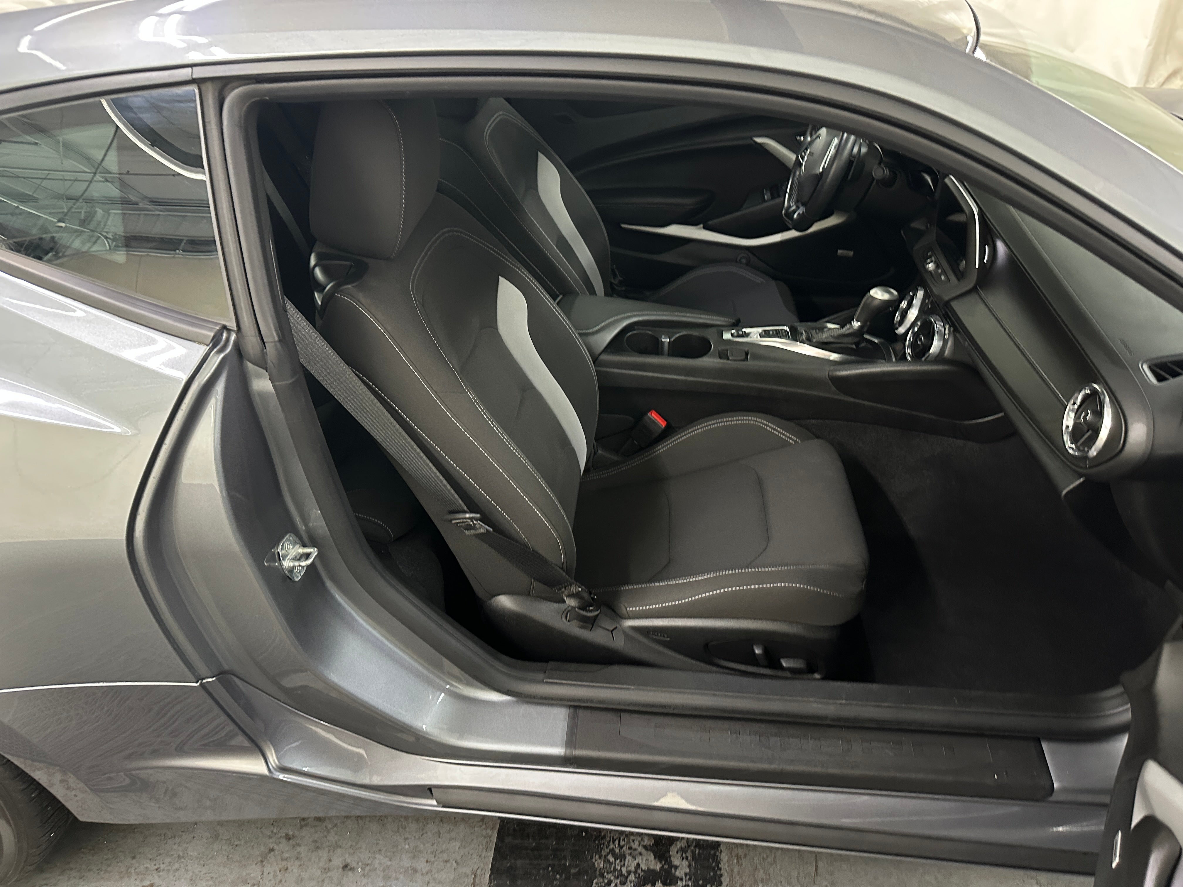 2020 Chevrolet Camaro LT 2