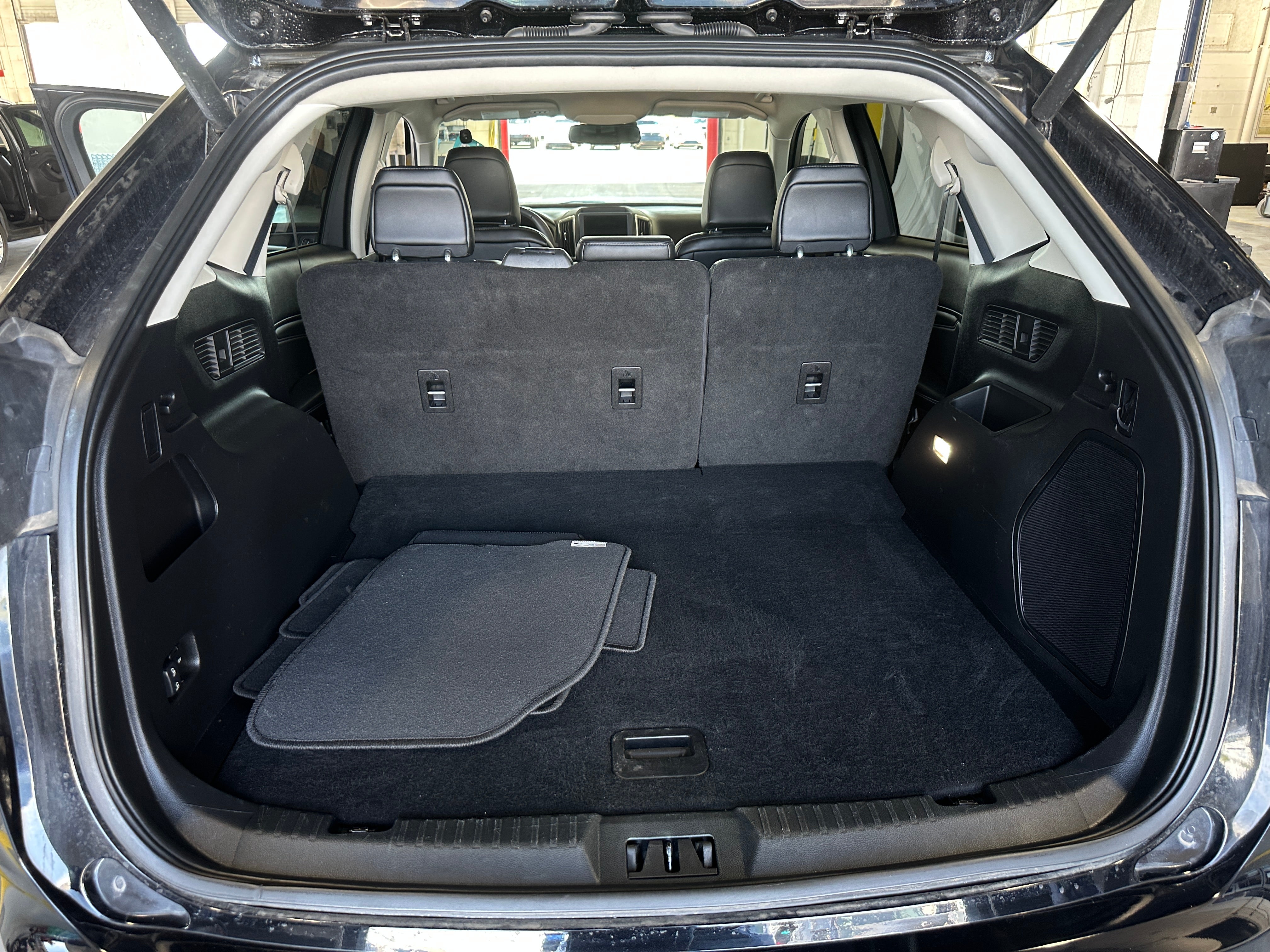 2024 Ford Edge Titanium 6
