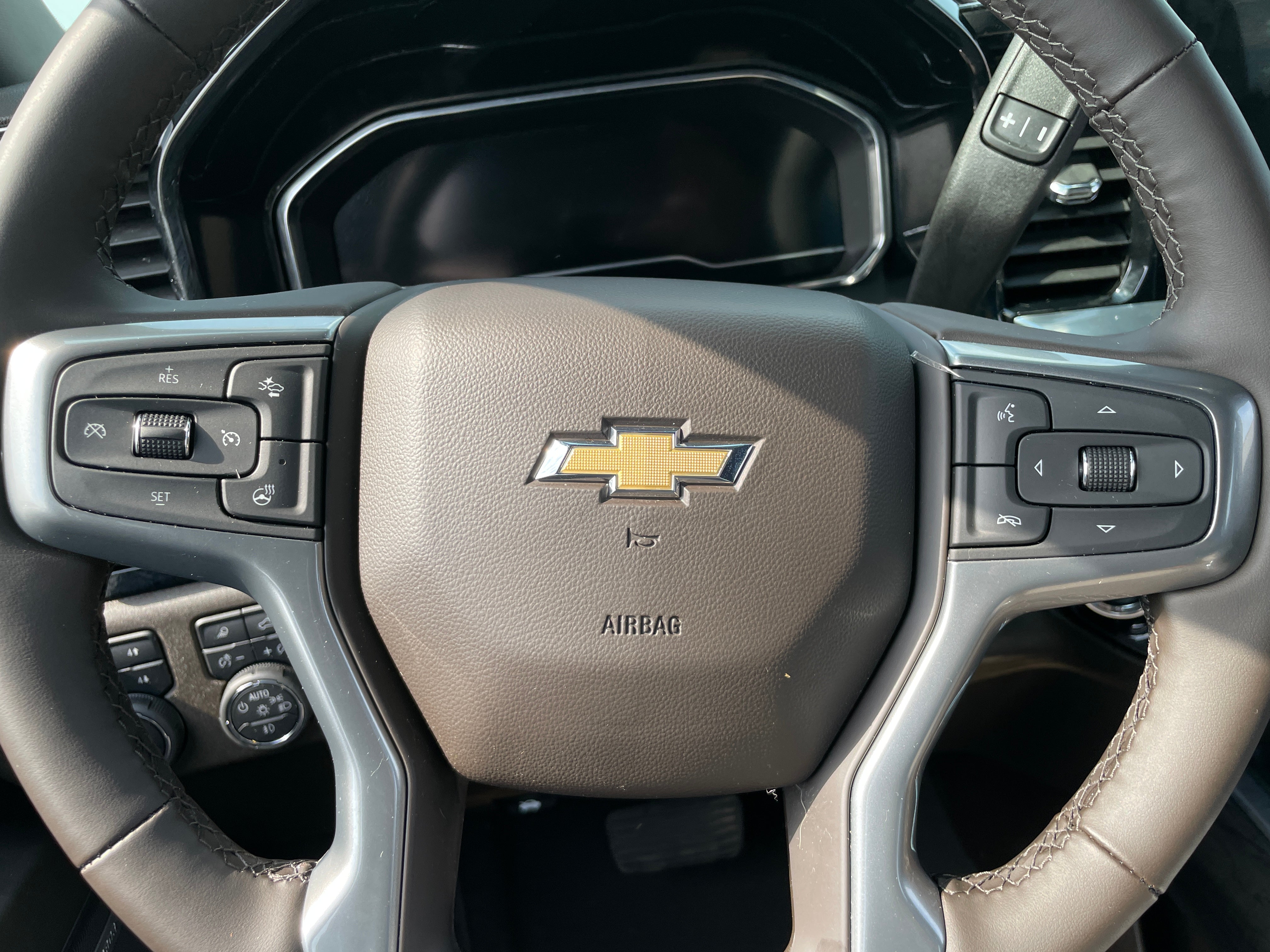 2024 Chevrolet Silverado 2500 LTZ 4