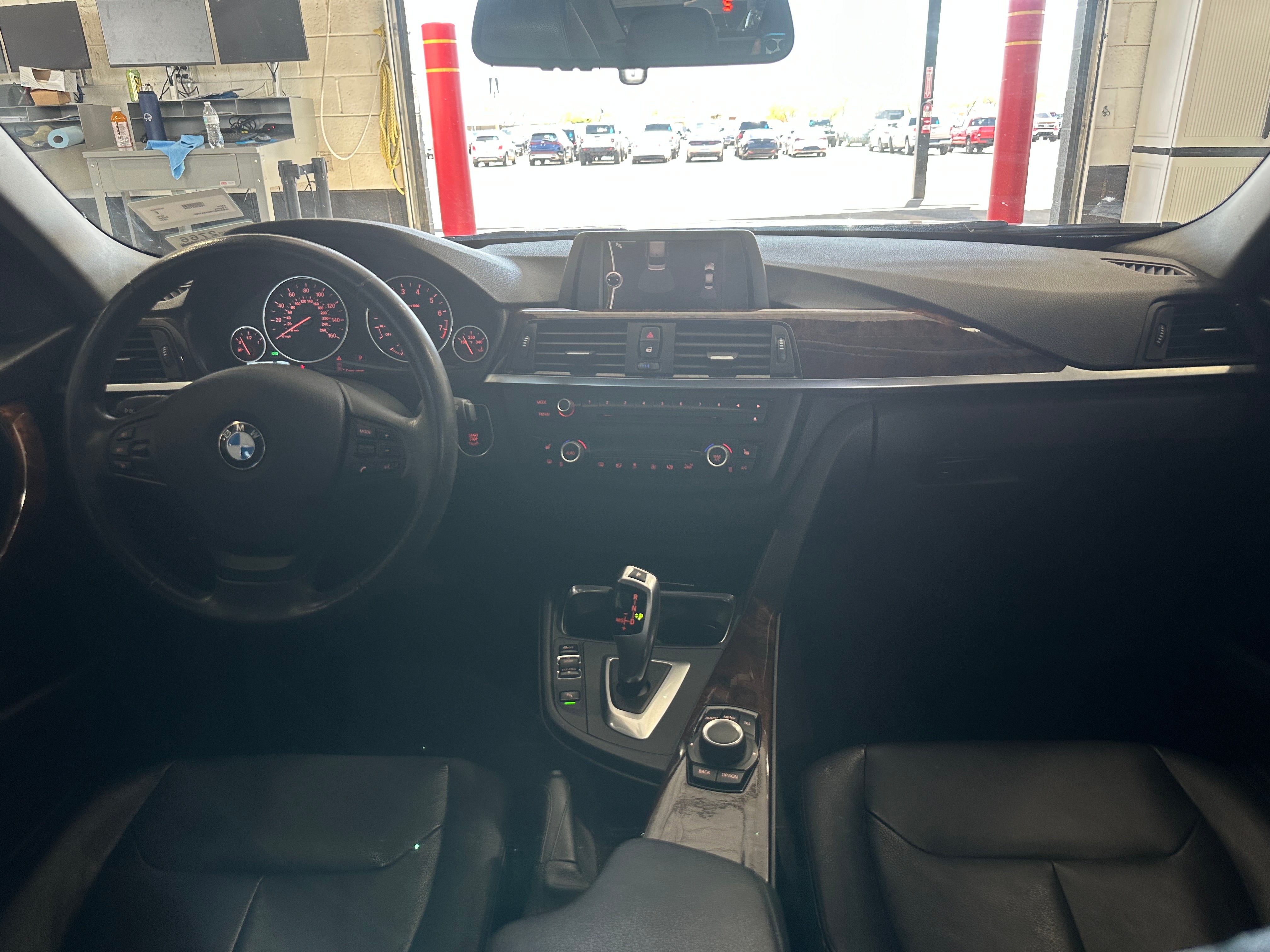 2013 BMW 3 Series 328i xDrive 2