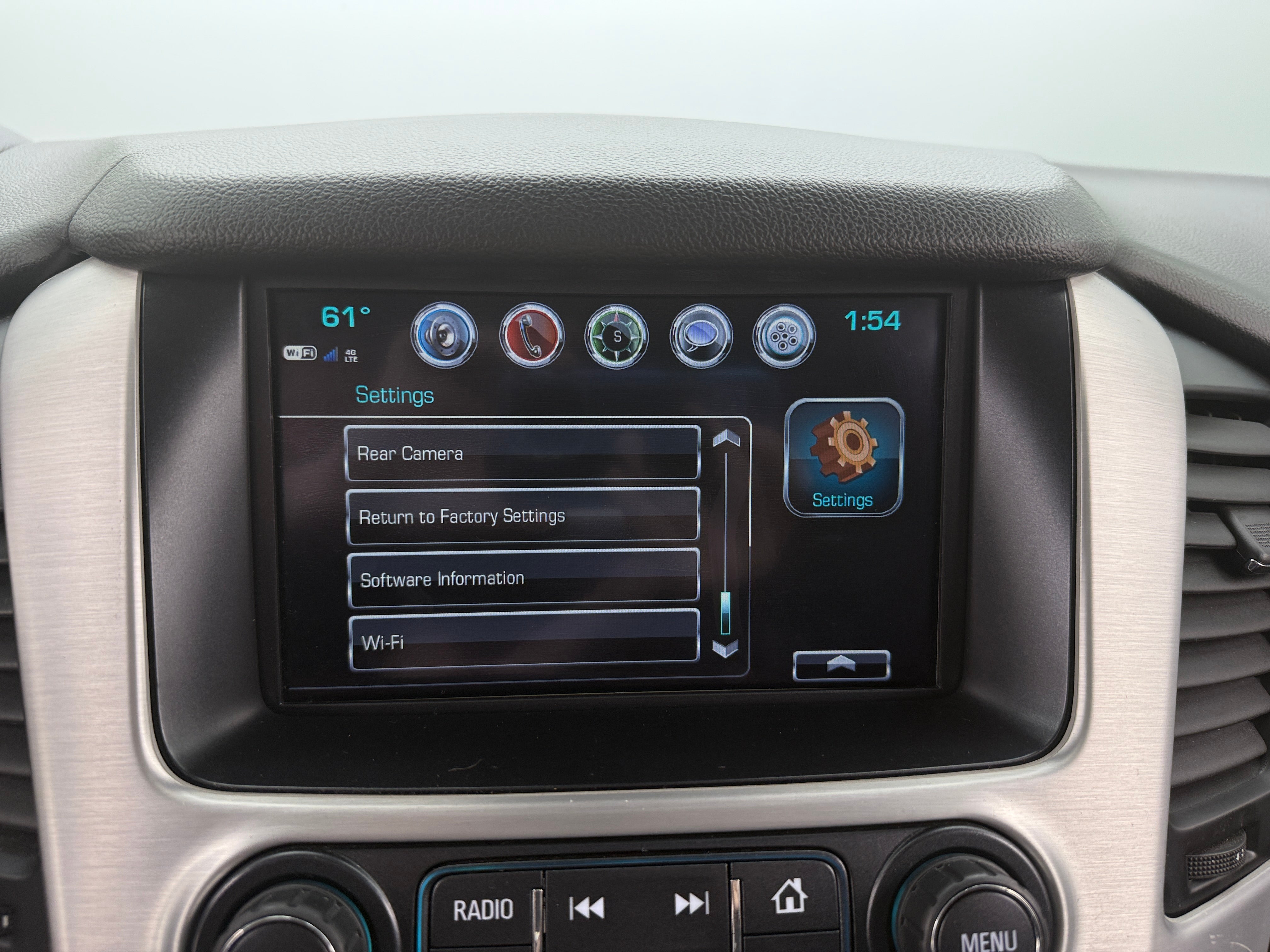 2020 GMC Yukon XL SLT 3
