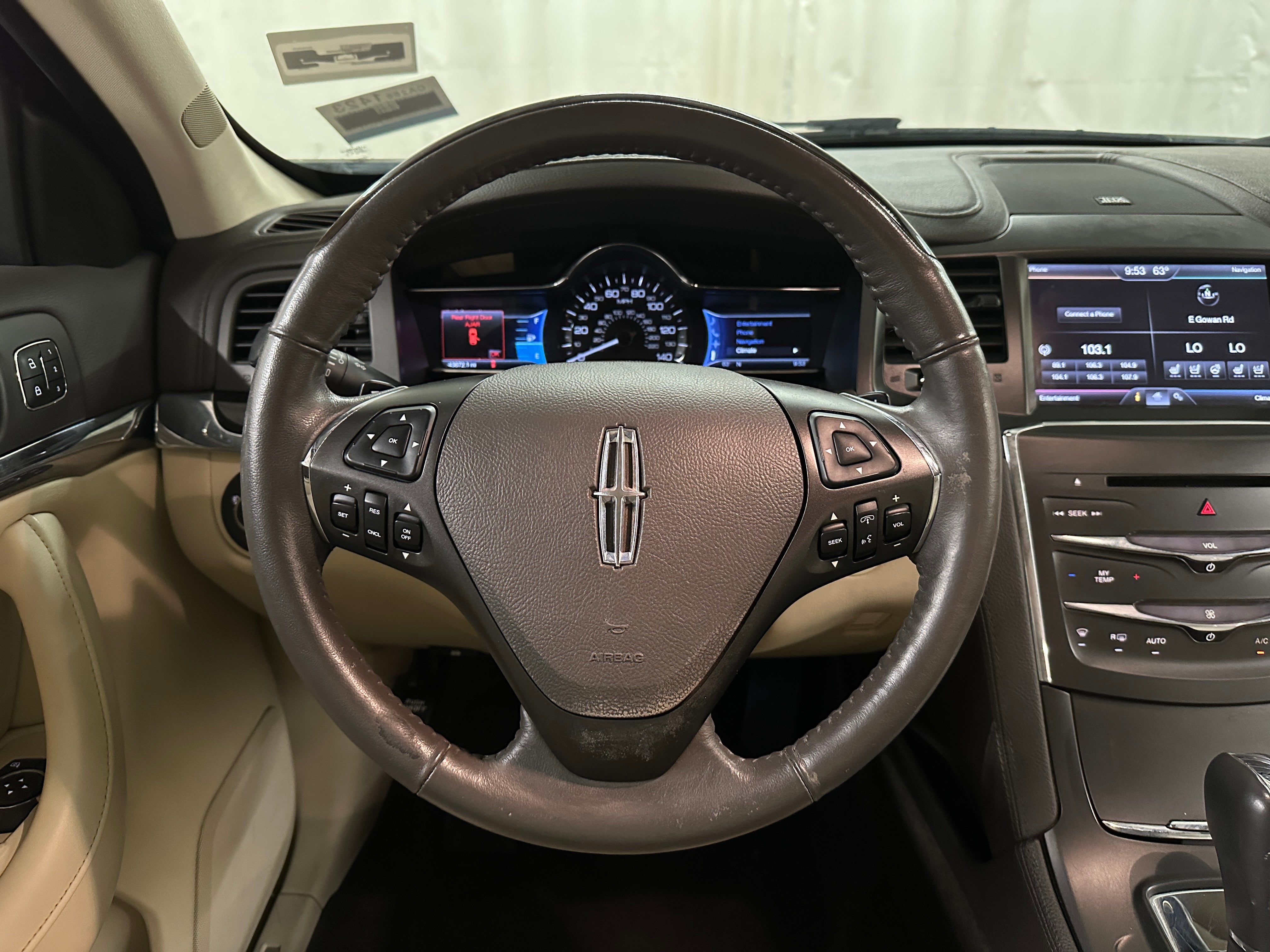 2013 Lincoln MKS  4