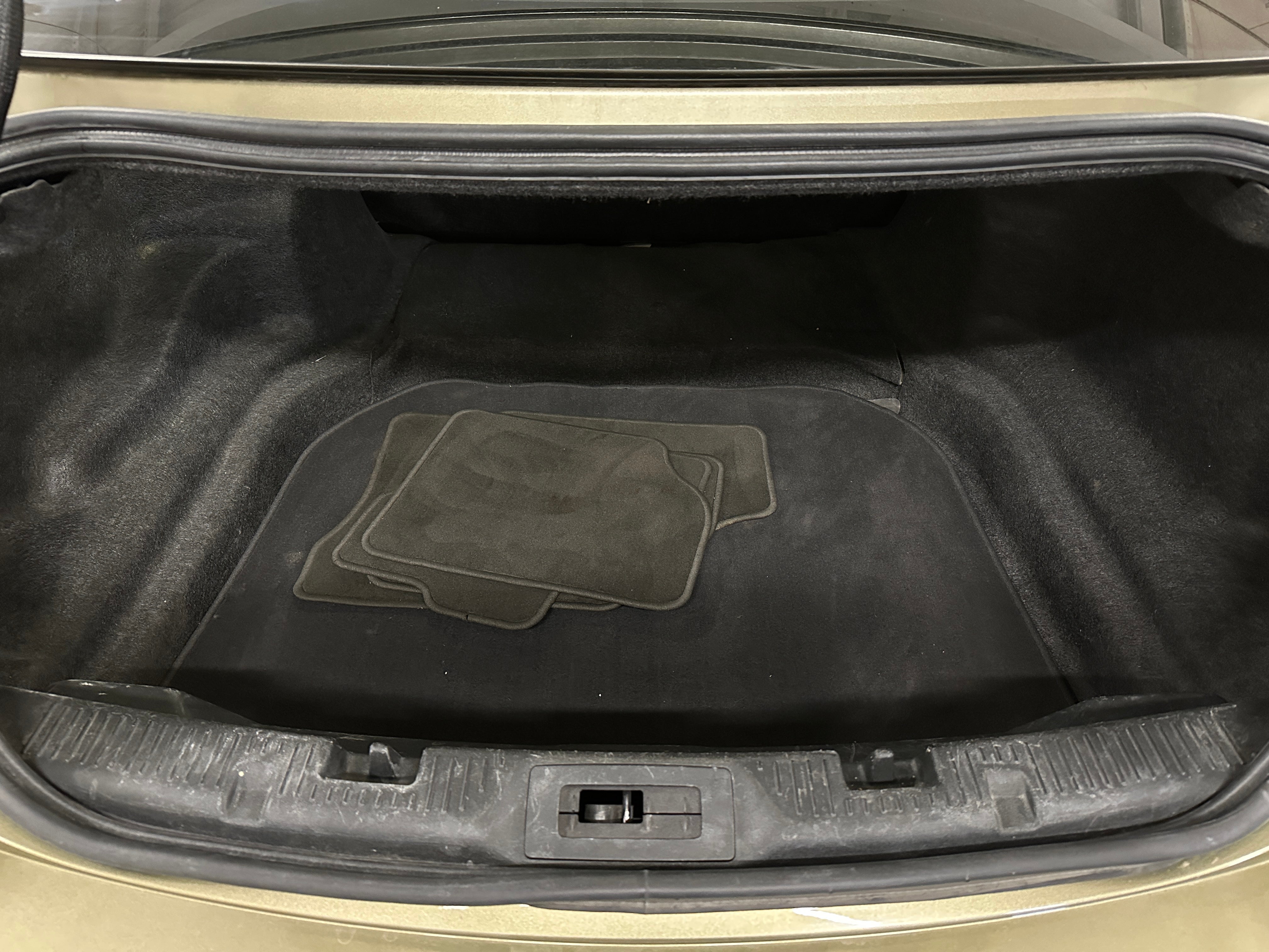 2013 Lincoln MKS  6
