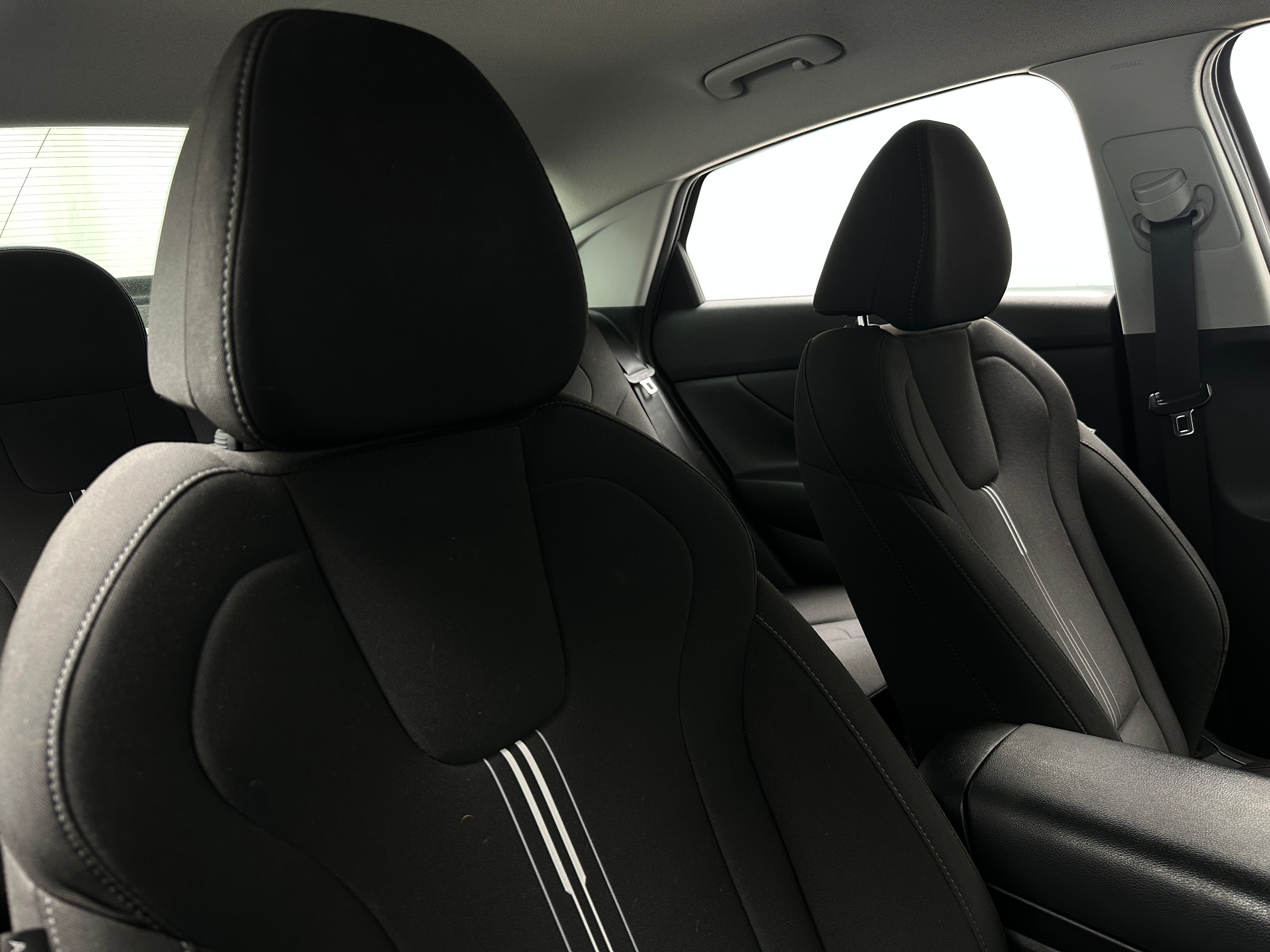 2023 Hyundai Elantra SEL 2