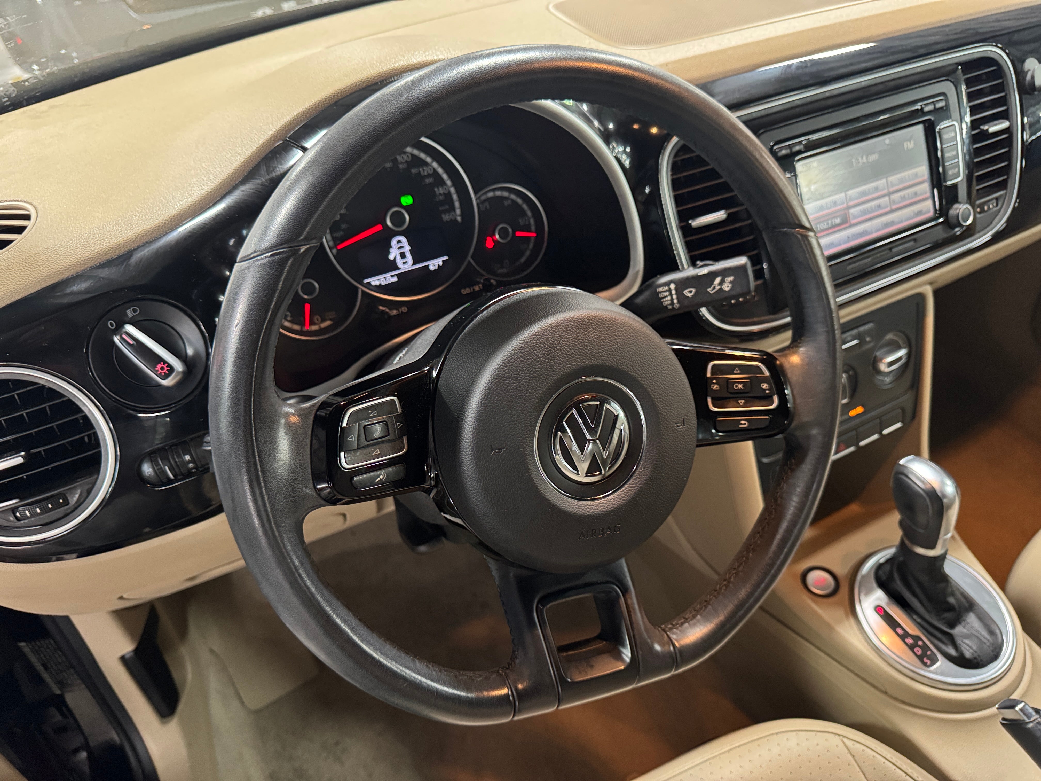 2015 Volkswagen Beetle  4