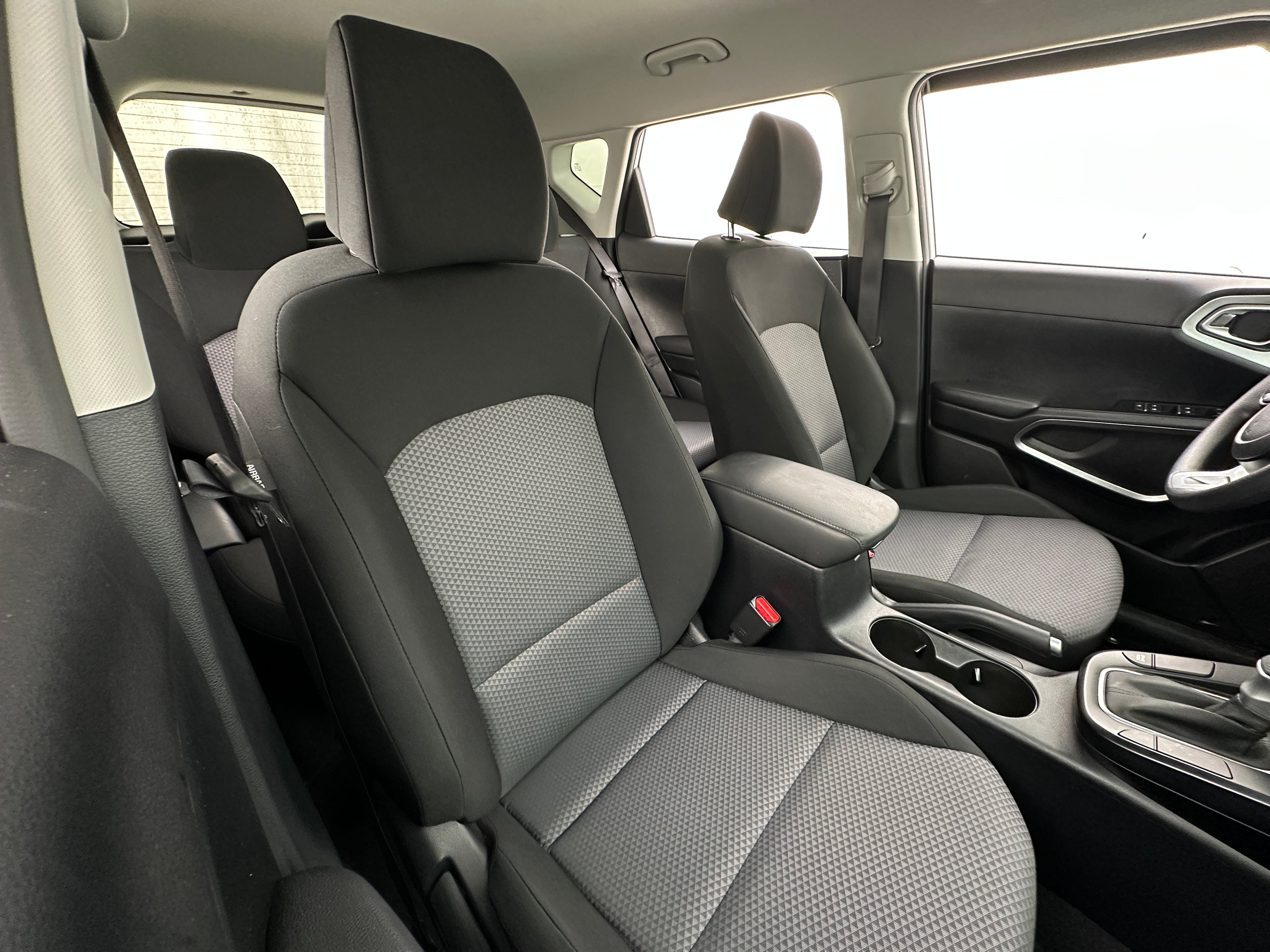 2022 Kia Soul LX 2
