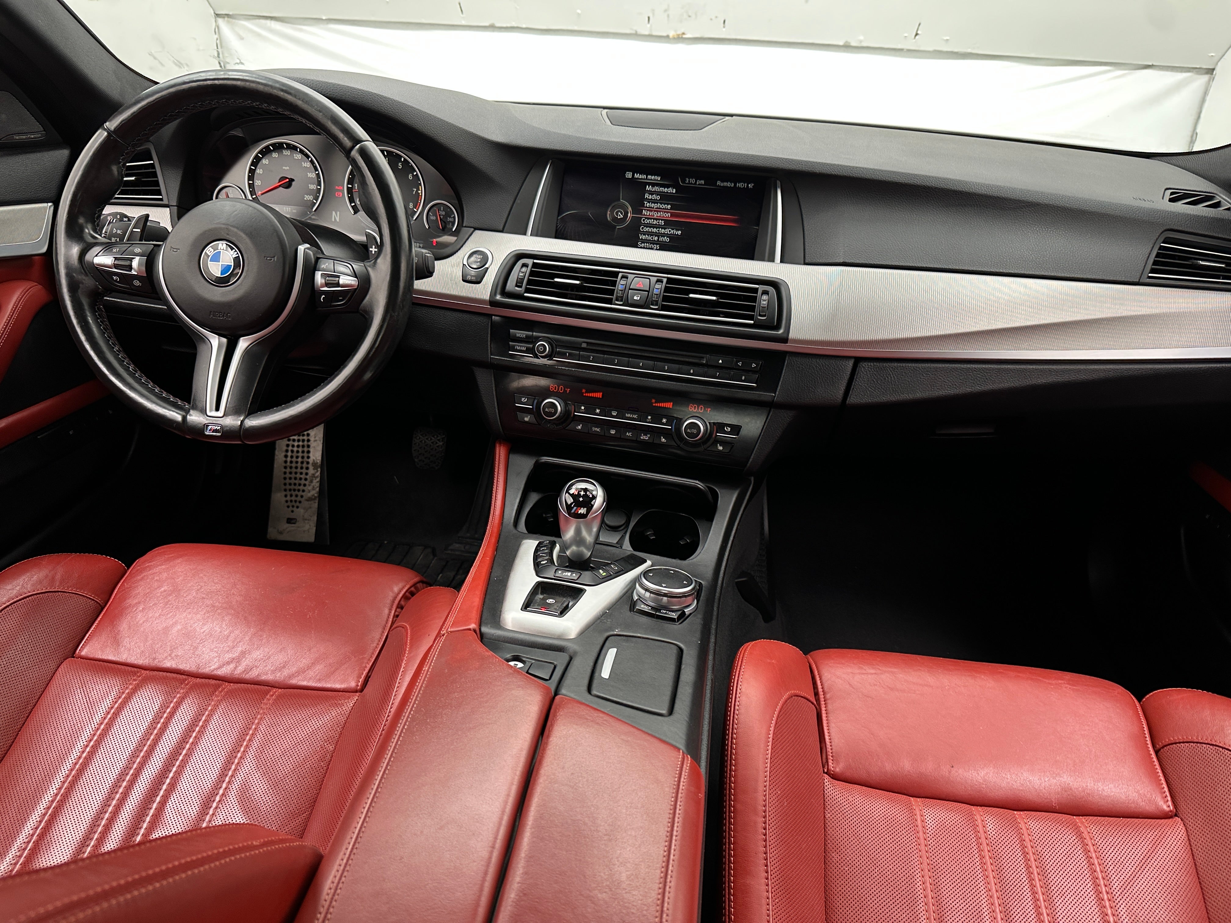 2015 BMW M5 Base 2