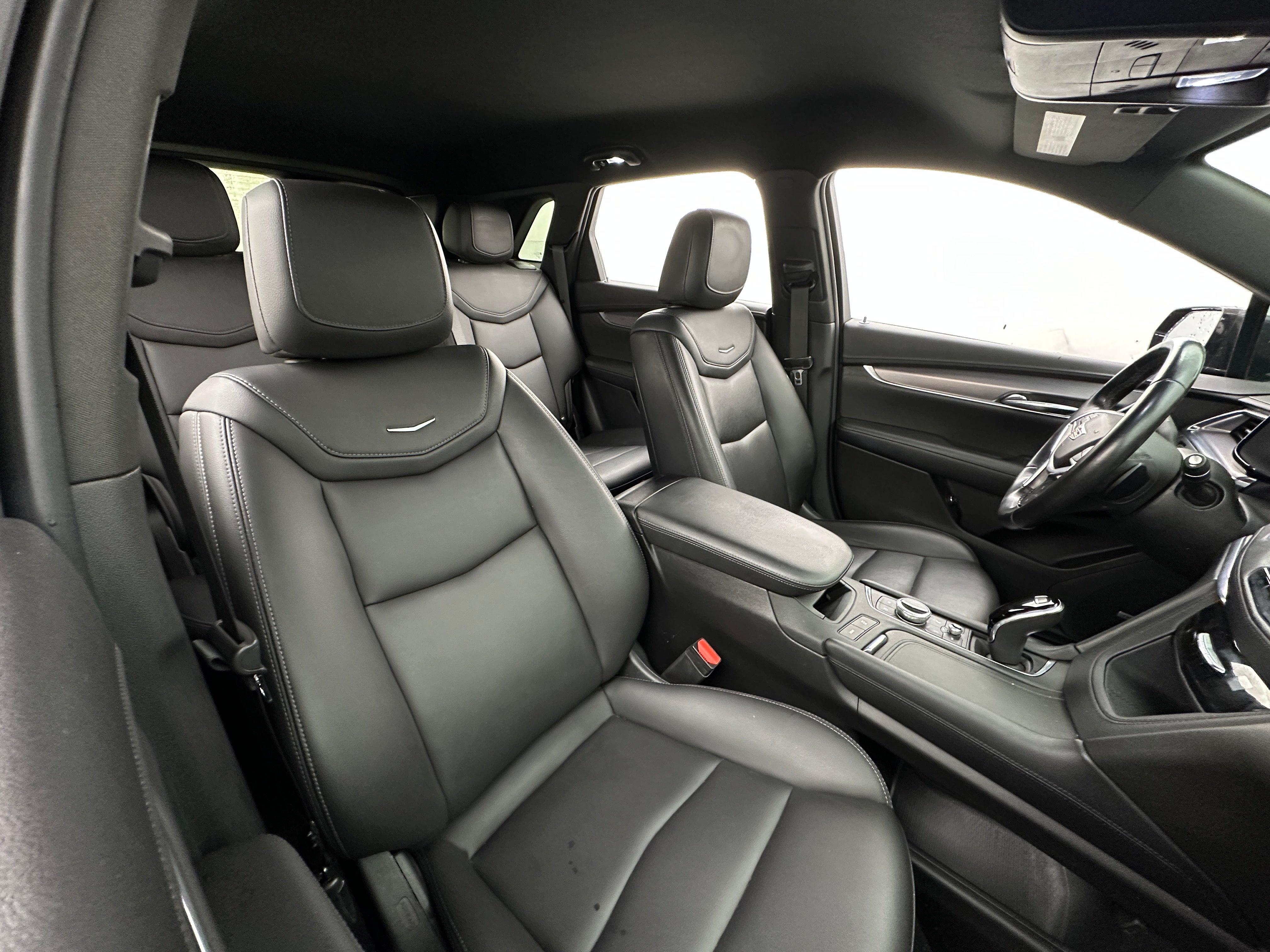 2020 Cadillac XT5 Luxury 2