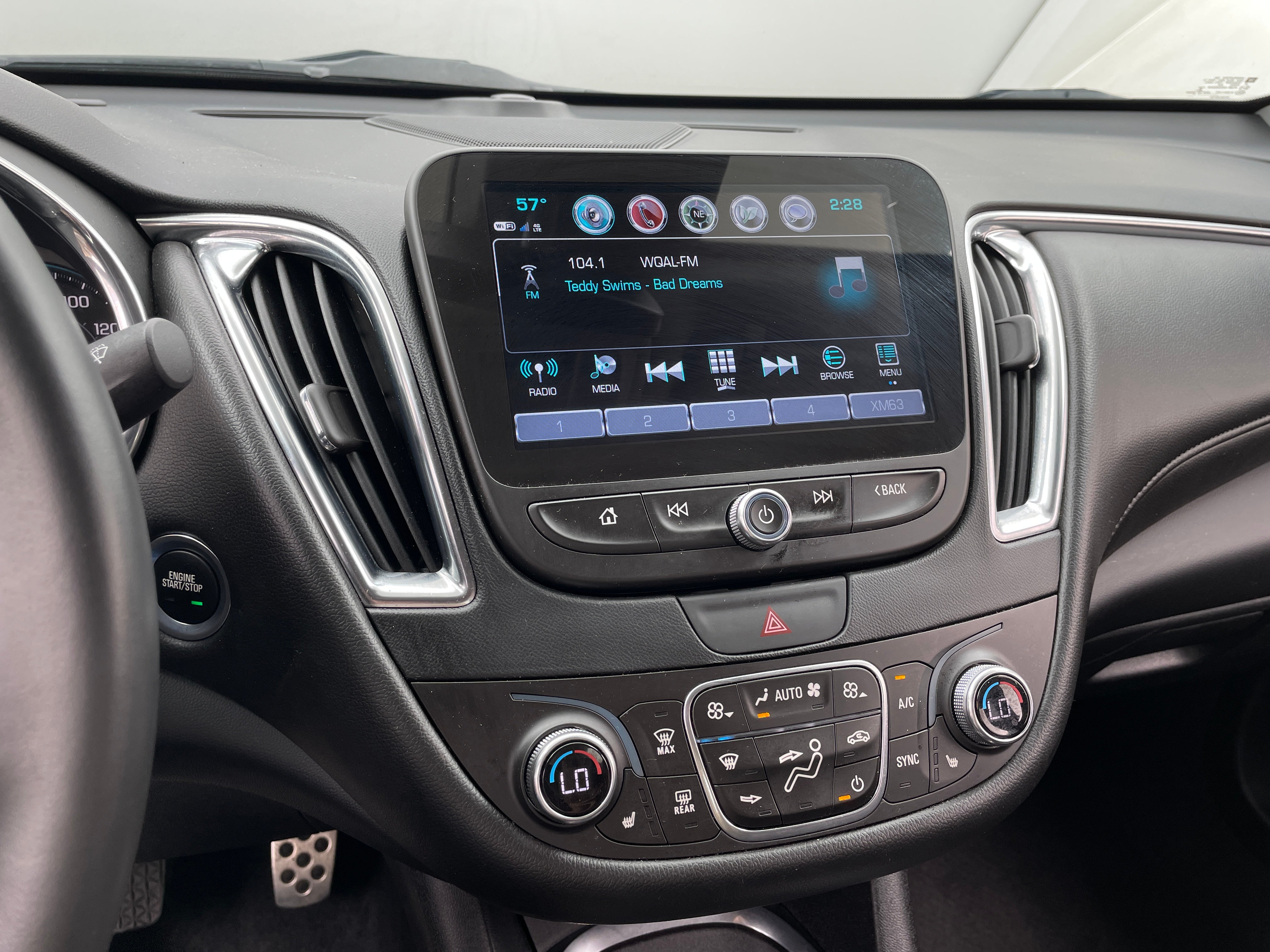 2017 Chevrolet Malibu Eco 3