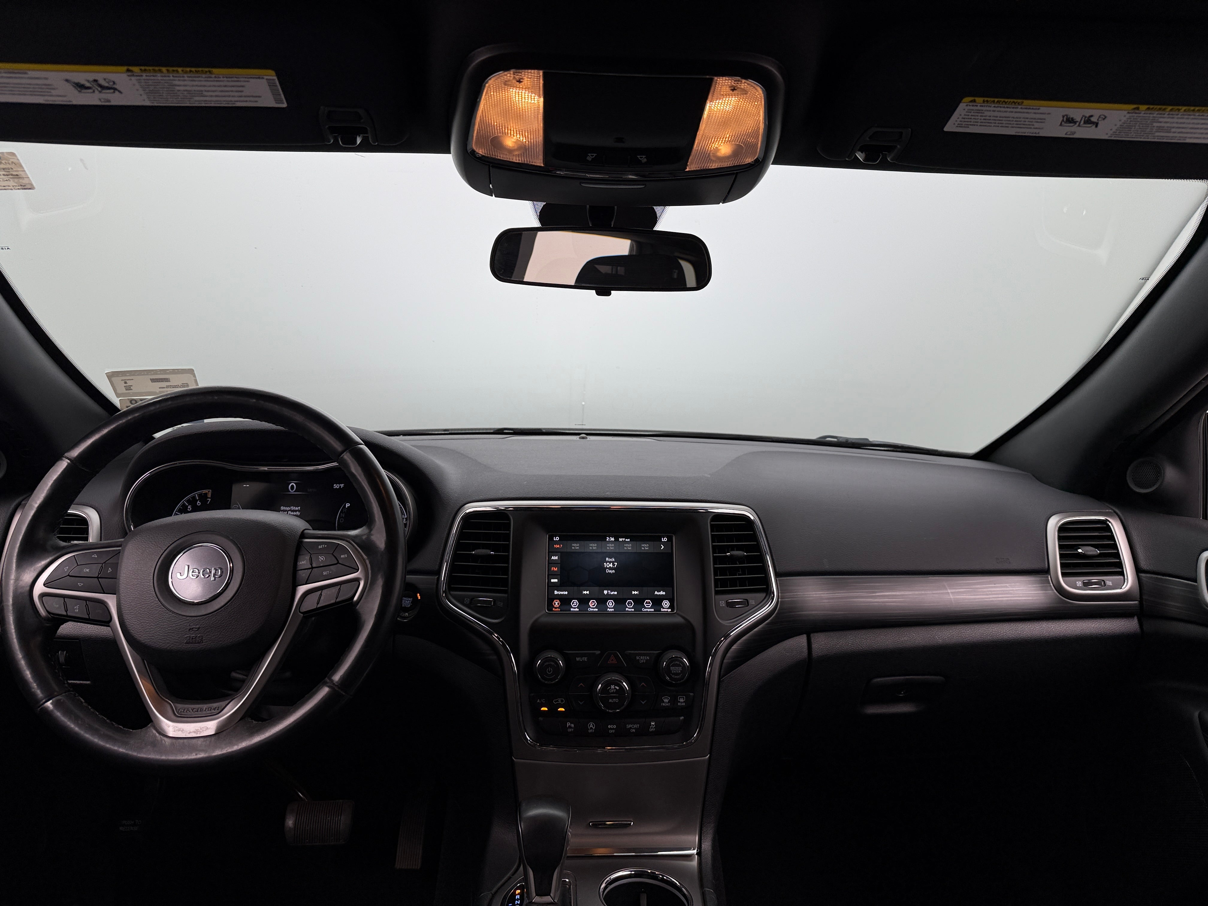 2020 Jeep Grand Cherokee Laredo 3