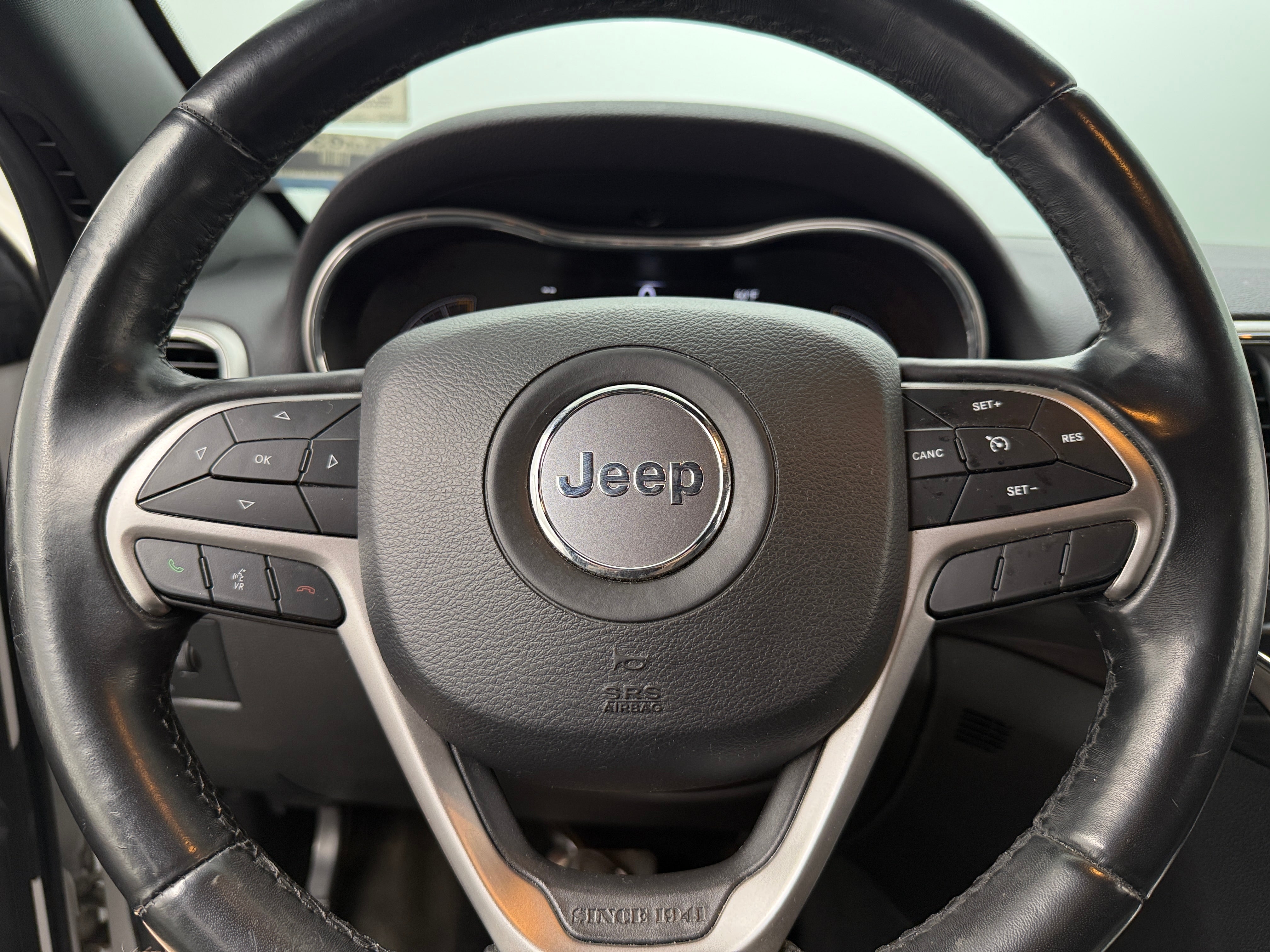 2020 Jeep Grand Cherokee Laredo 5