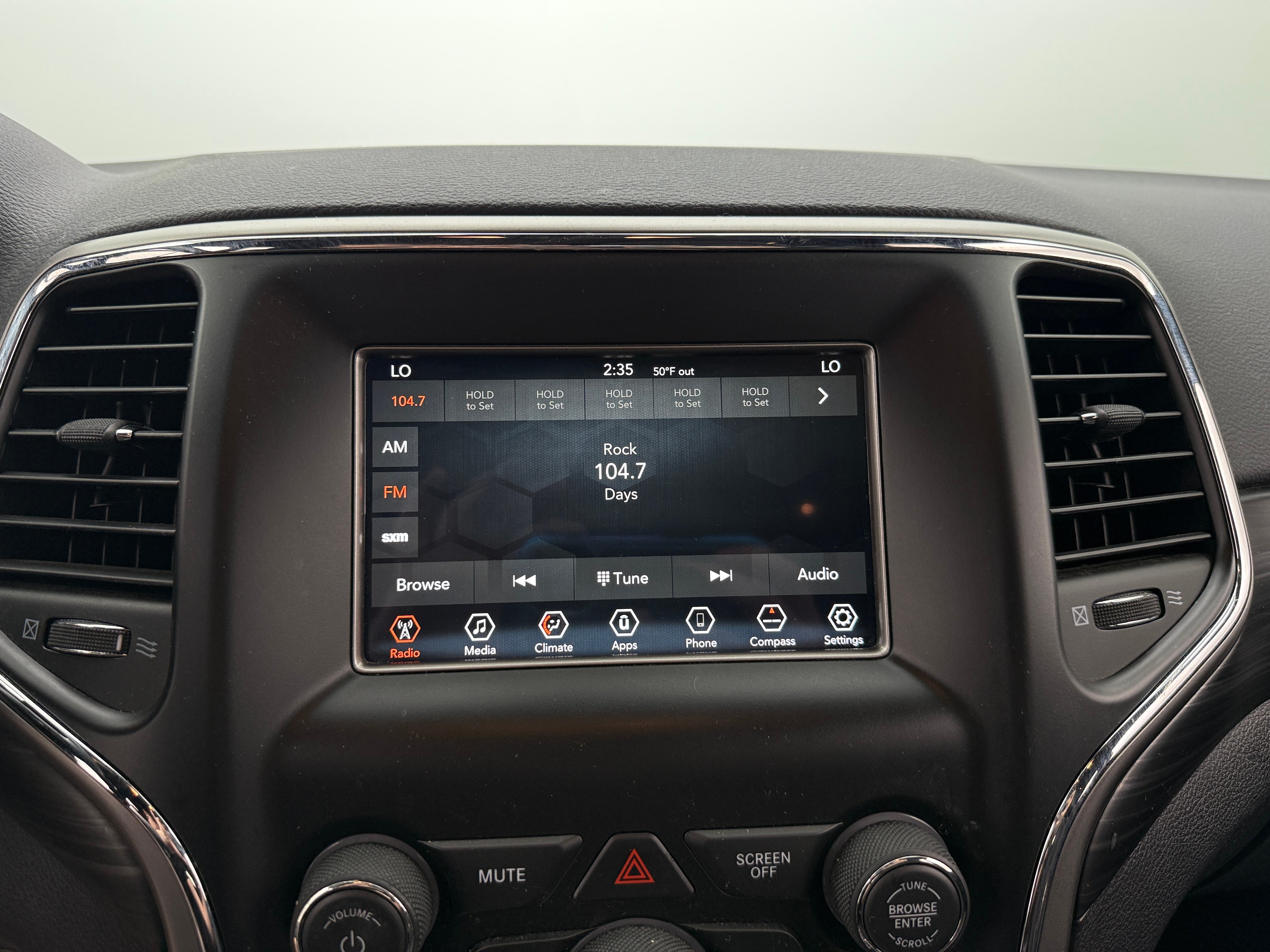 2020 Jeep Grand Cherokee Laredo 4