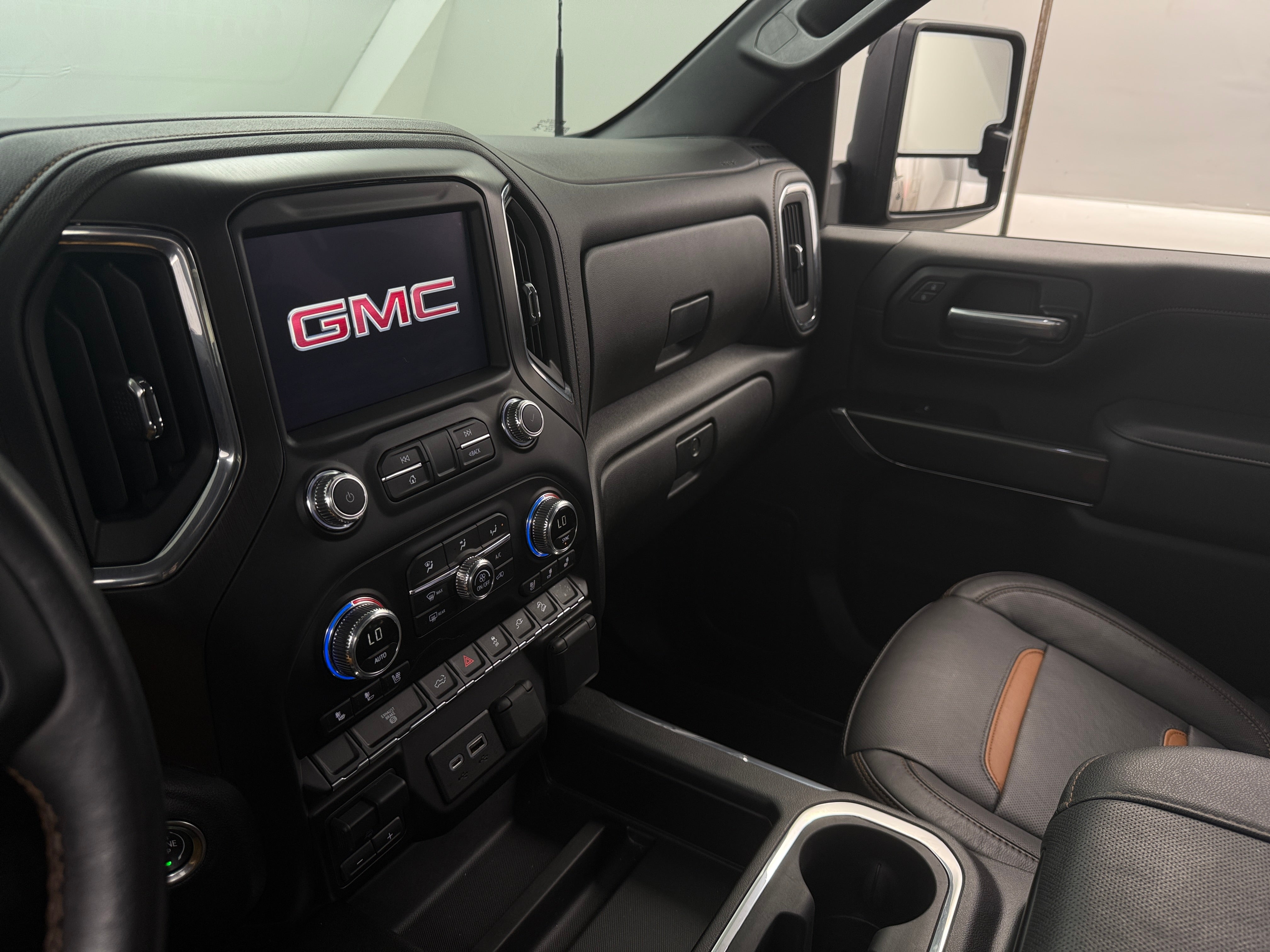 2023 GMC Sierra 2500 AT4 4