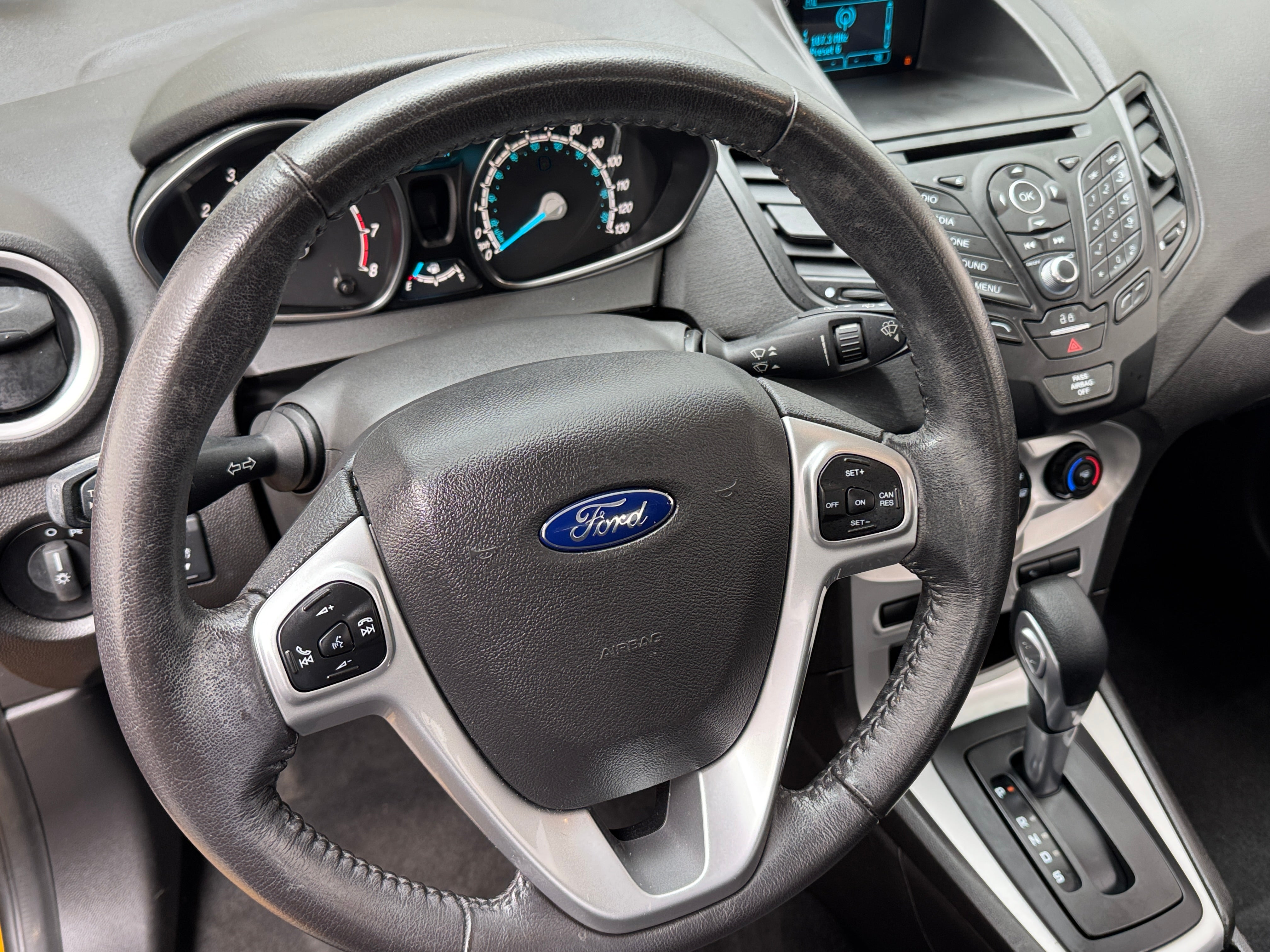 2016 Ford Fiesta SE 5