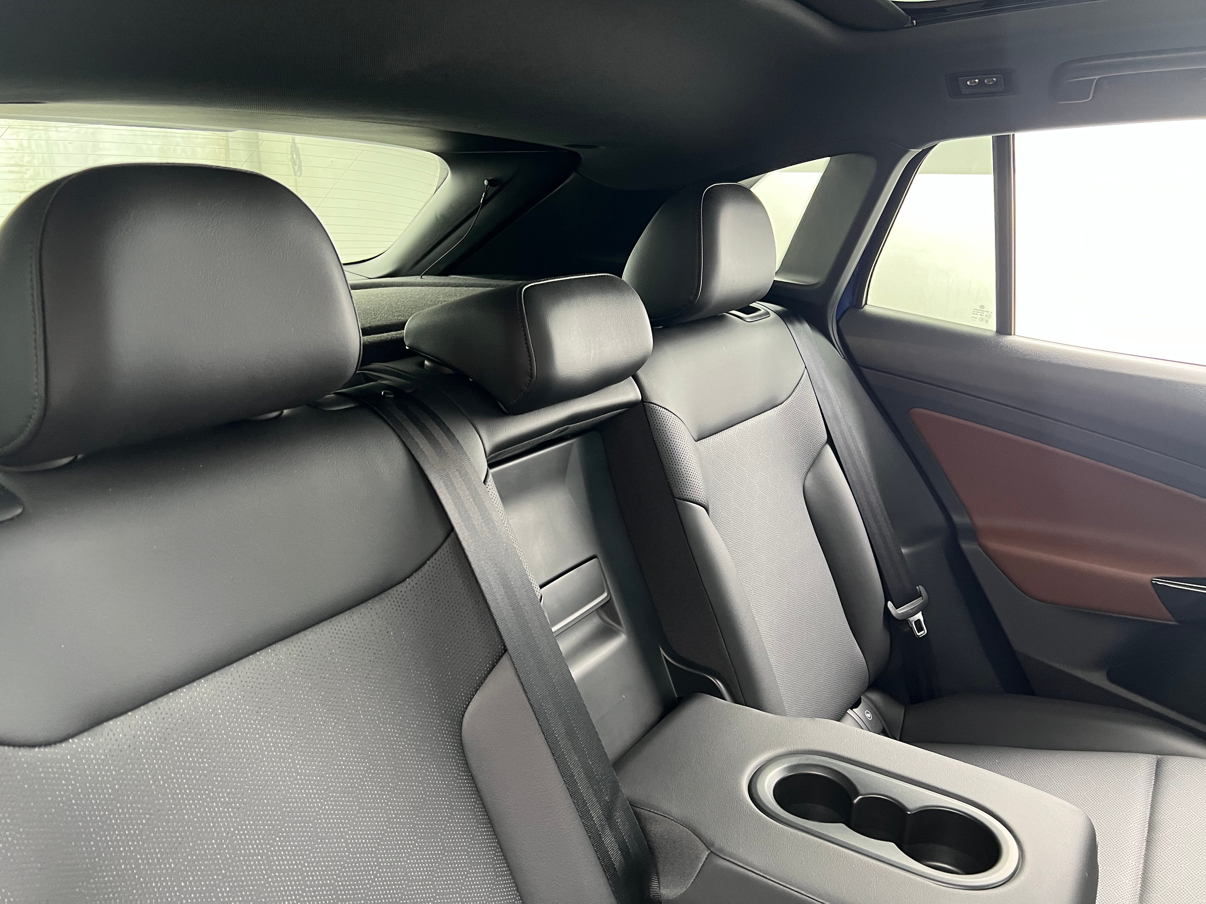 2021 Volkswagen ID.4 Pro S 5