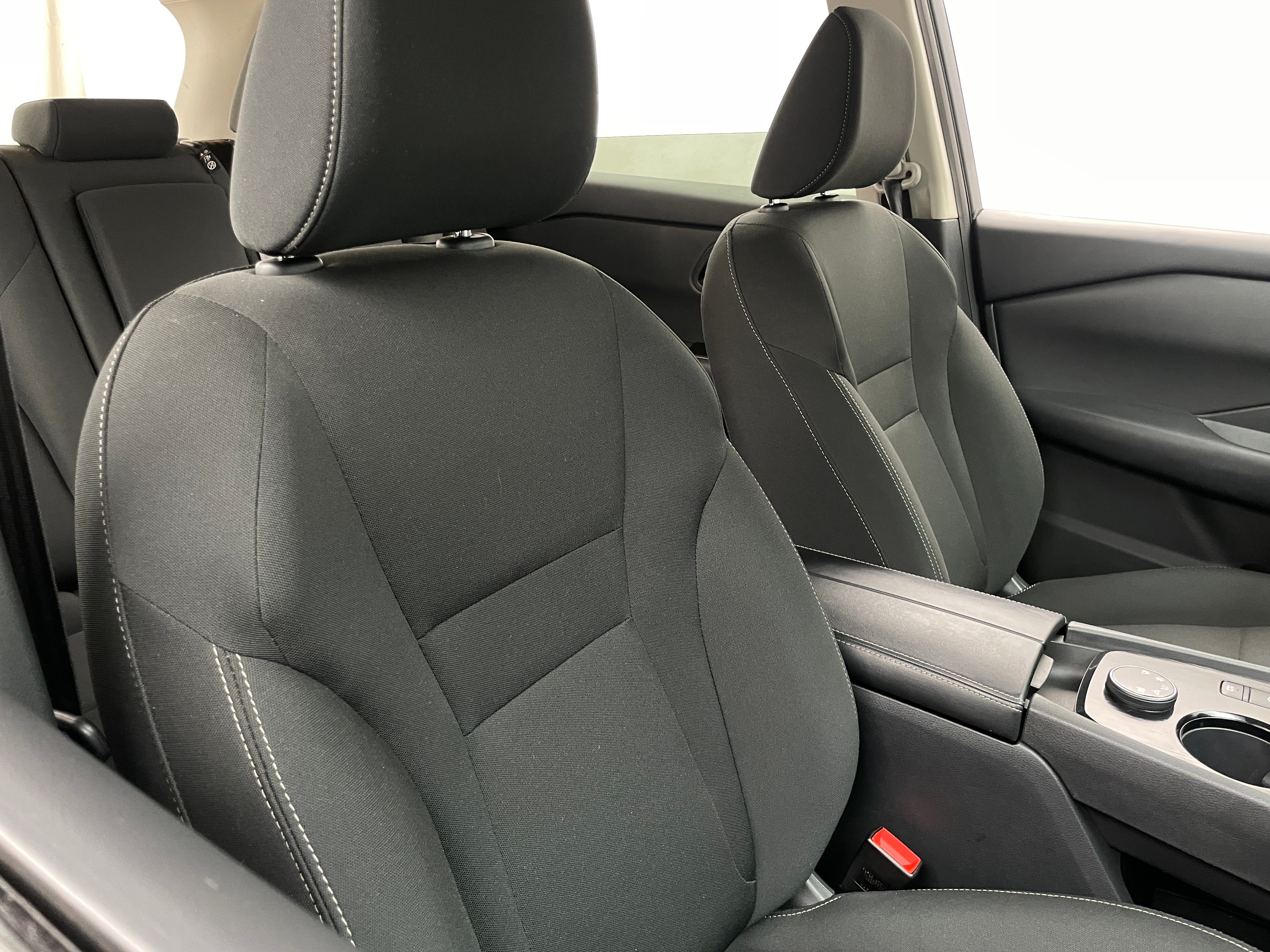 2024 Nissan Rogue S 2