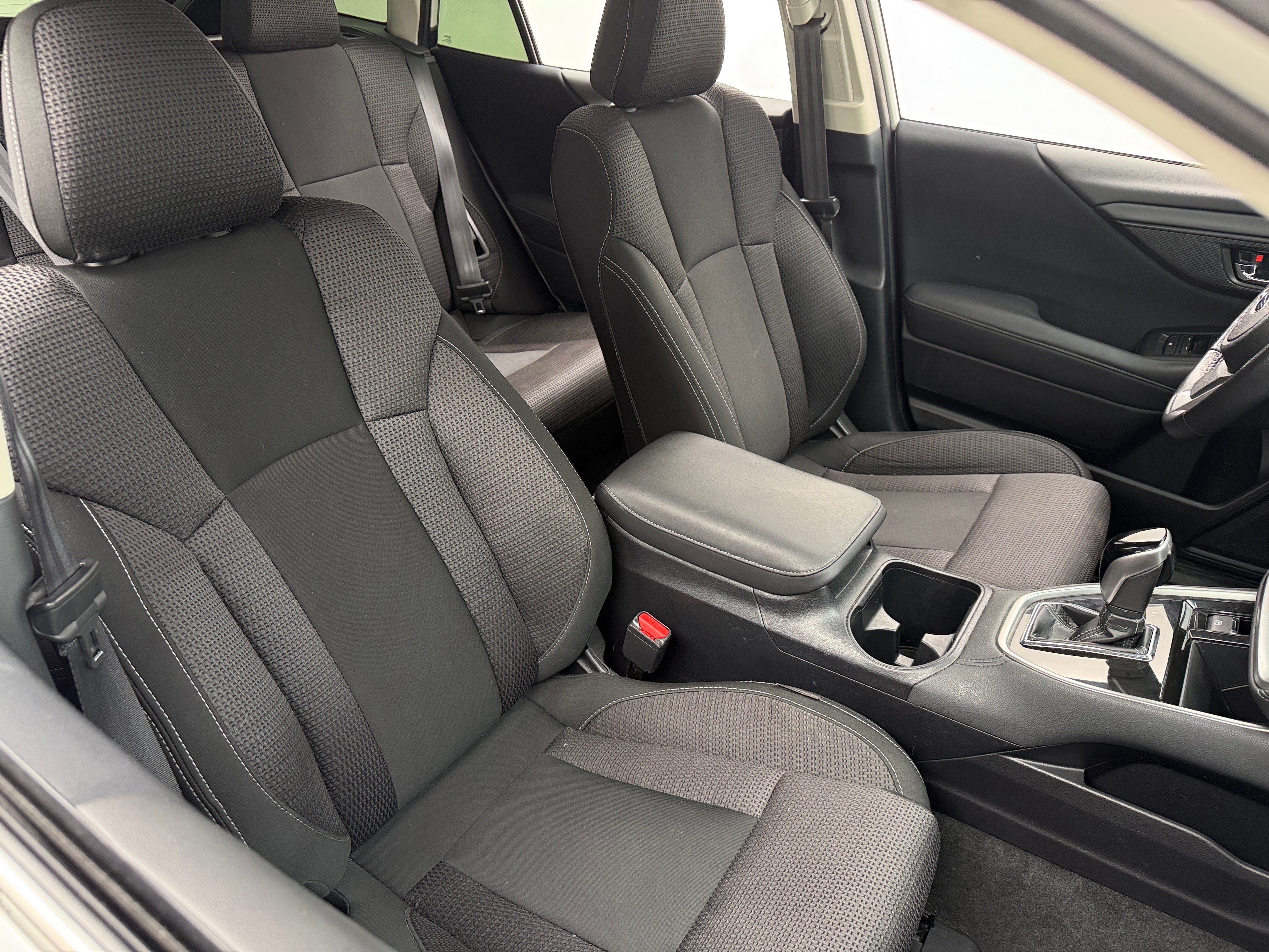 2022 Subaru Outback Premium 2