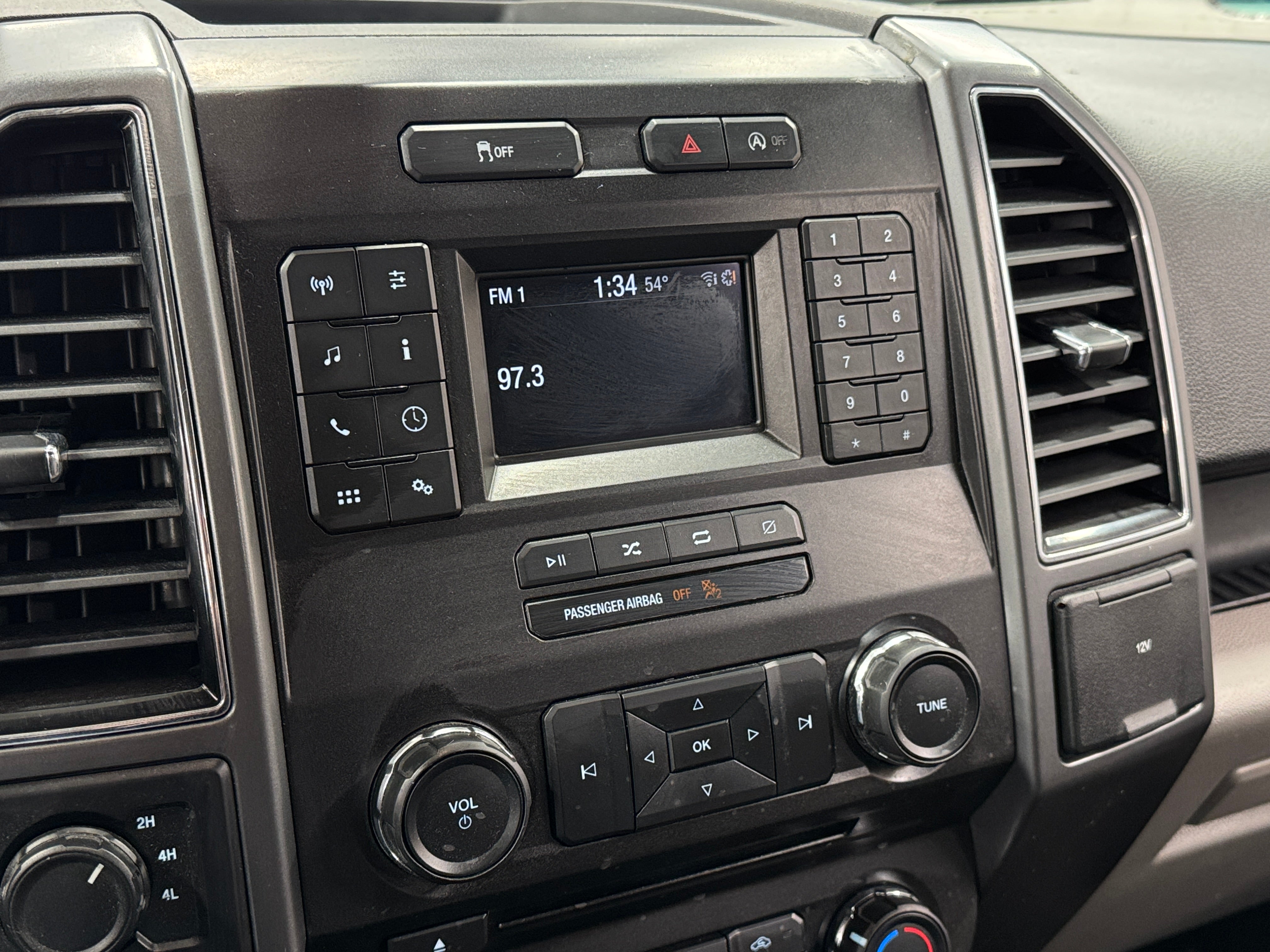 2018 Ford Econoline E-150 4