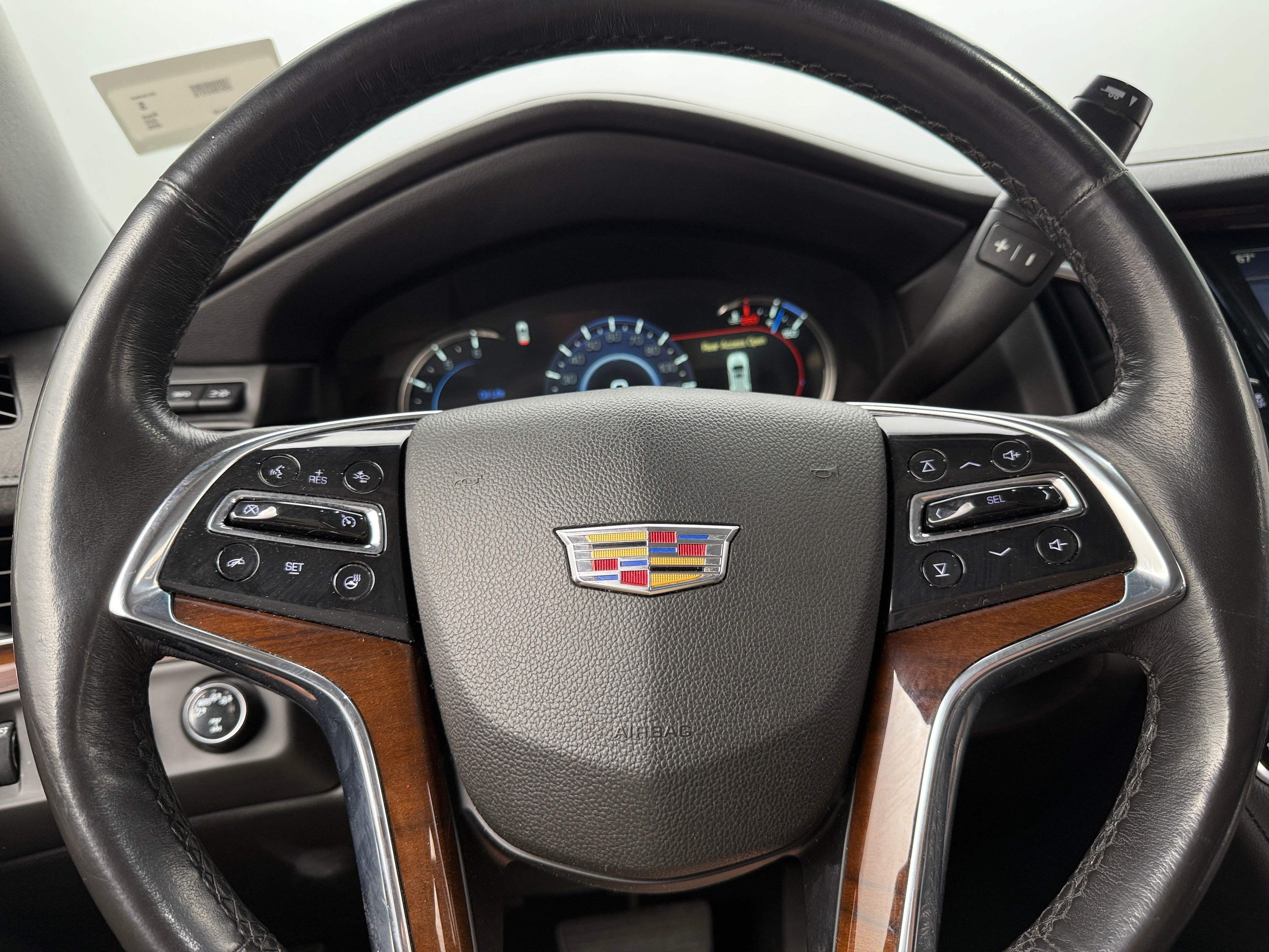 2020 Cadillac Escalade Luxury 4