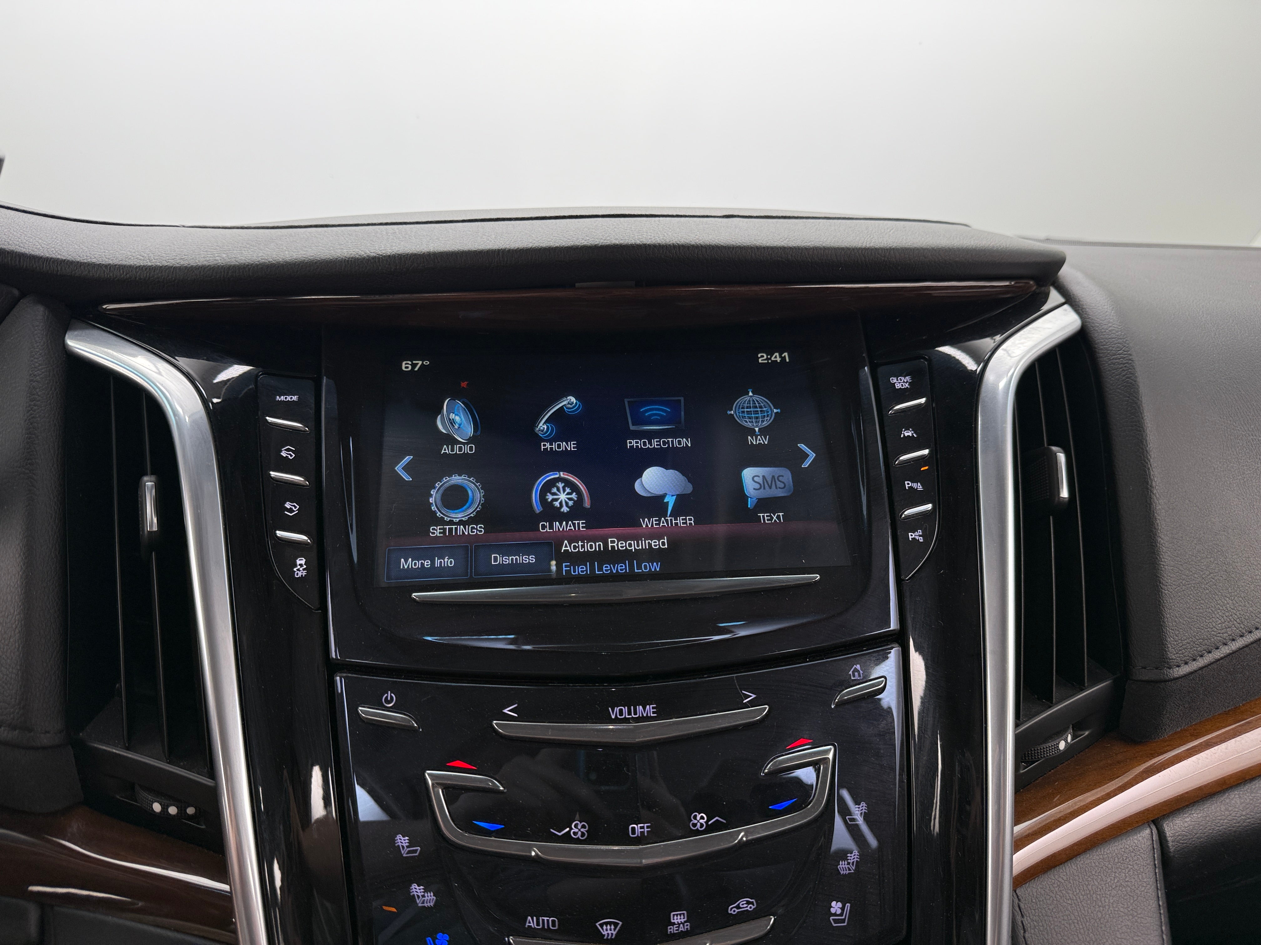 2020 Cadillac Escalade Luxury 3