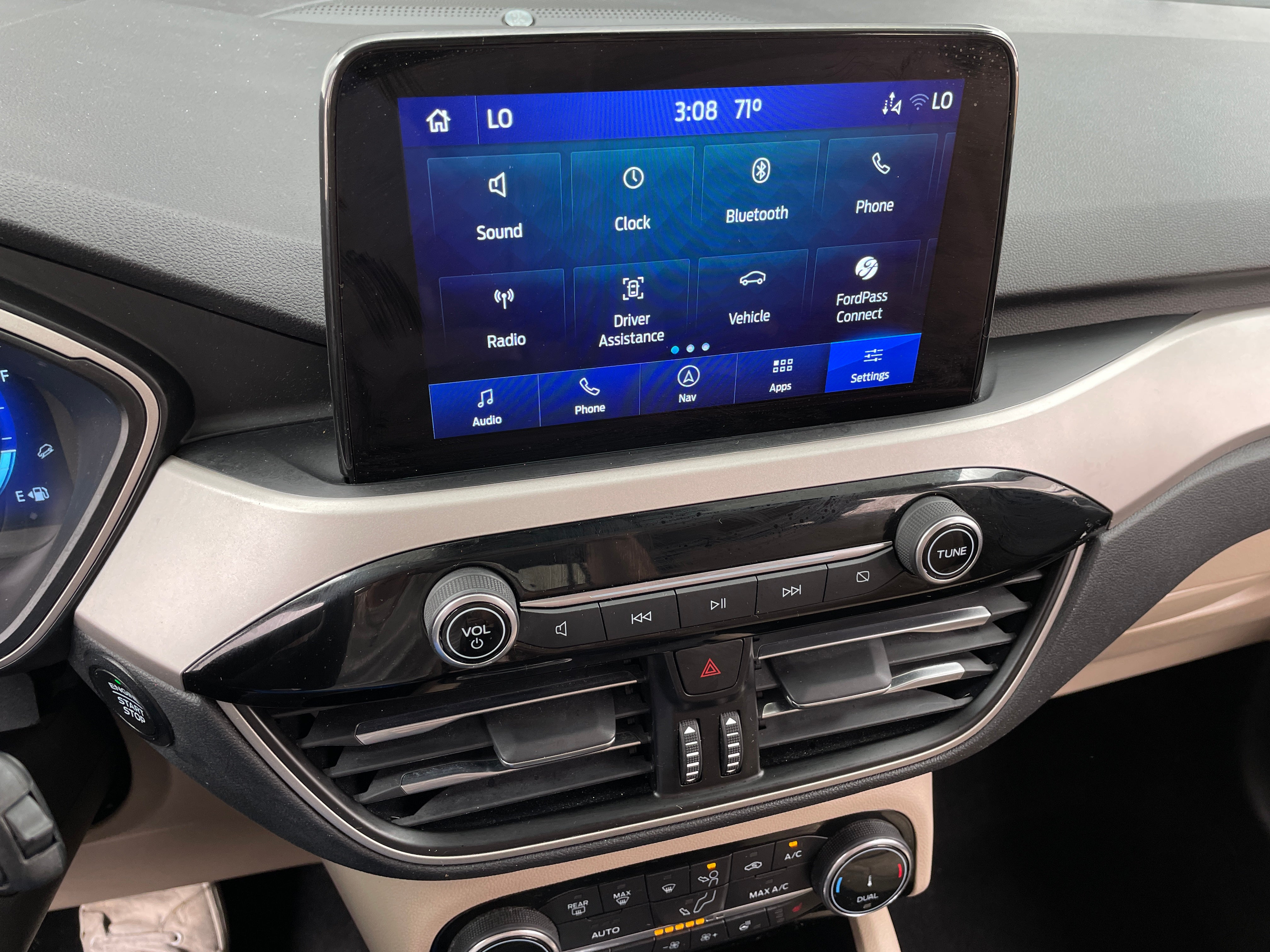 2022 Ford Escape Plug-in Hybrid 3