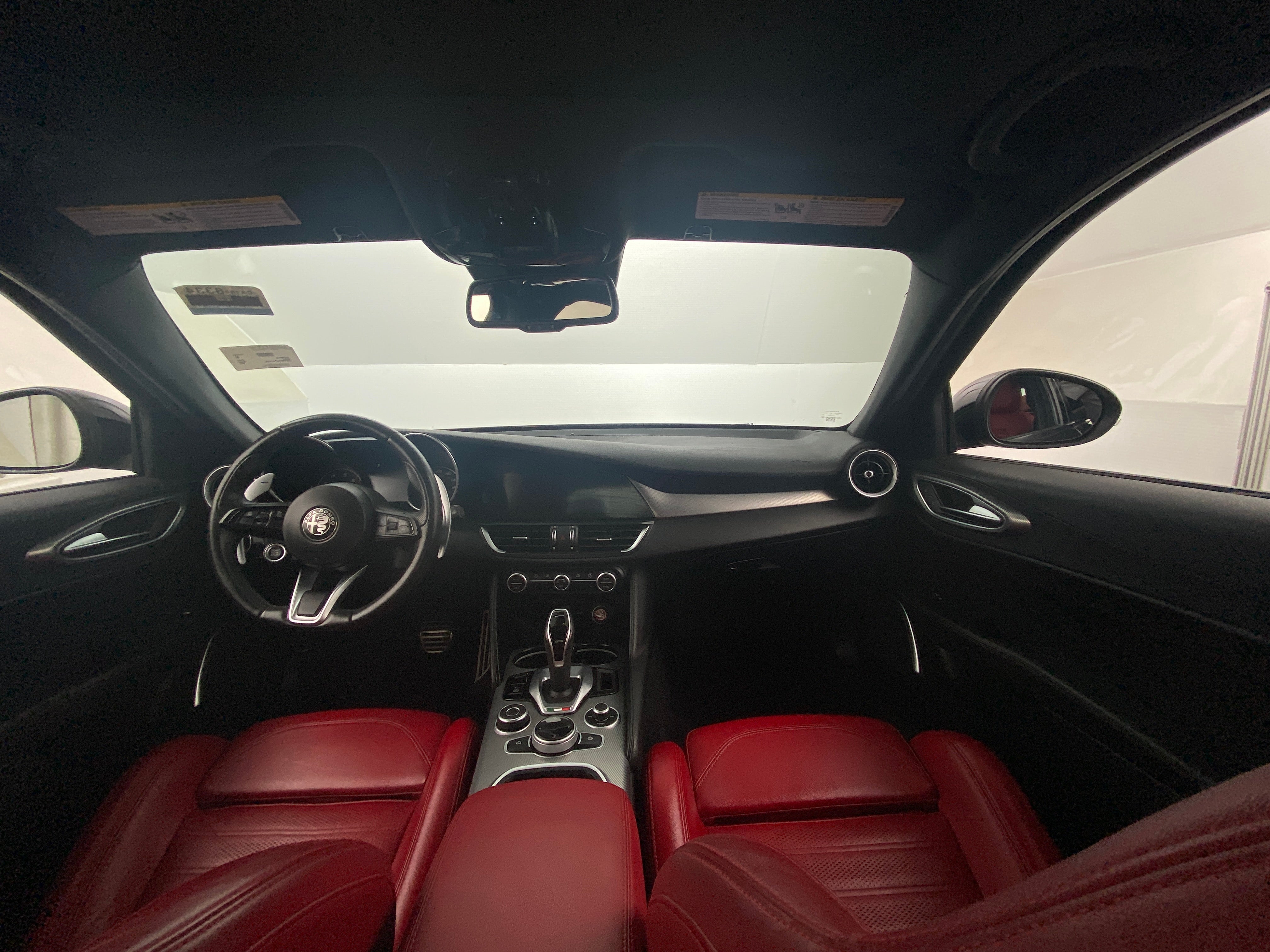 2023 Alfa Romeo Giulia Veloce 2