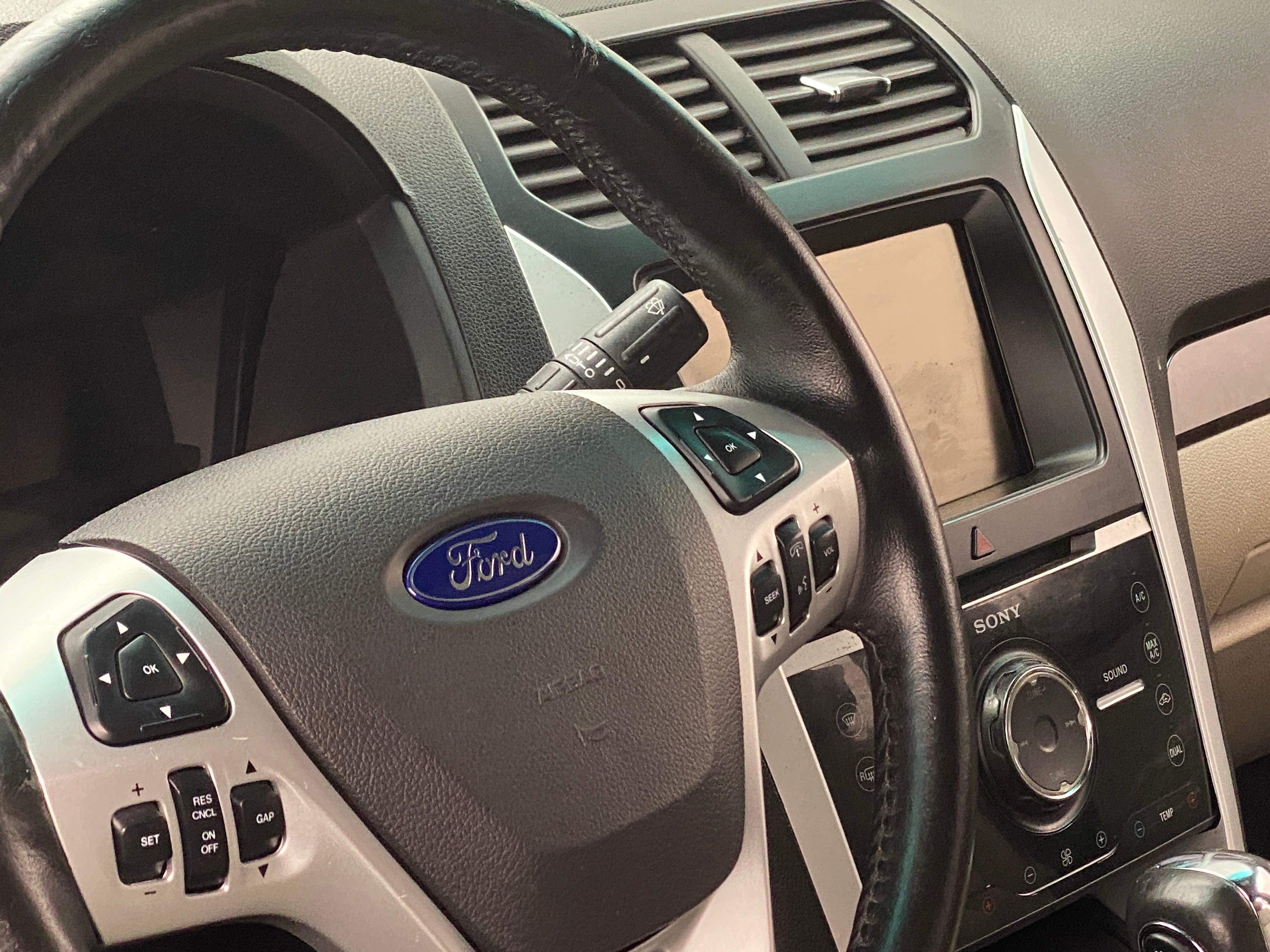 2015 Ford Explorer Limited 4