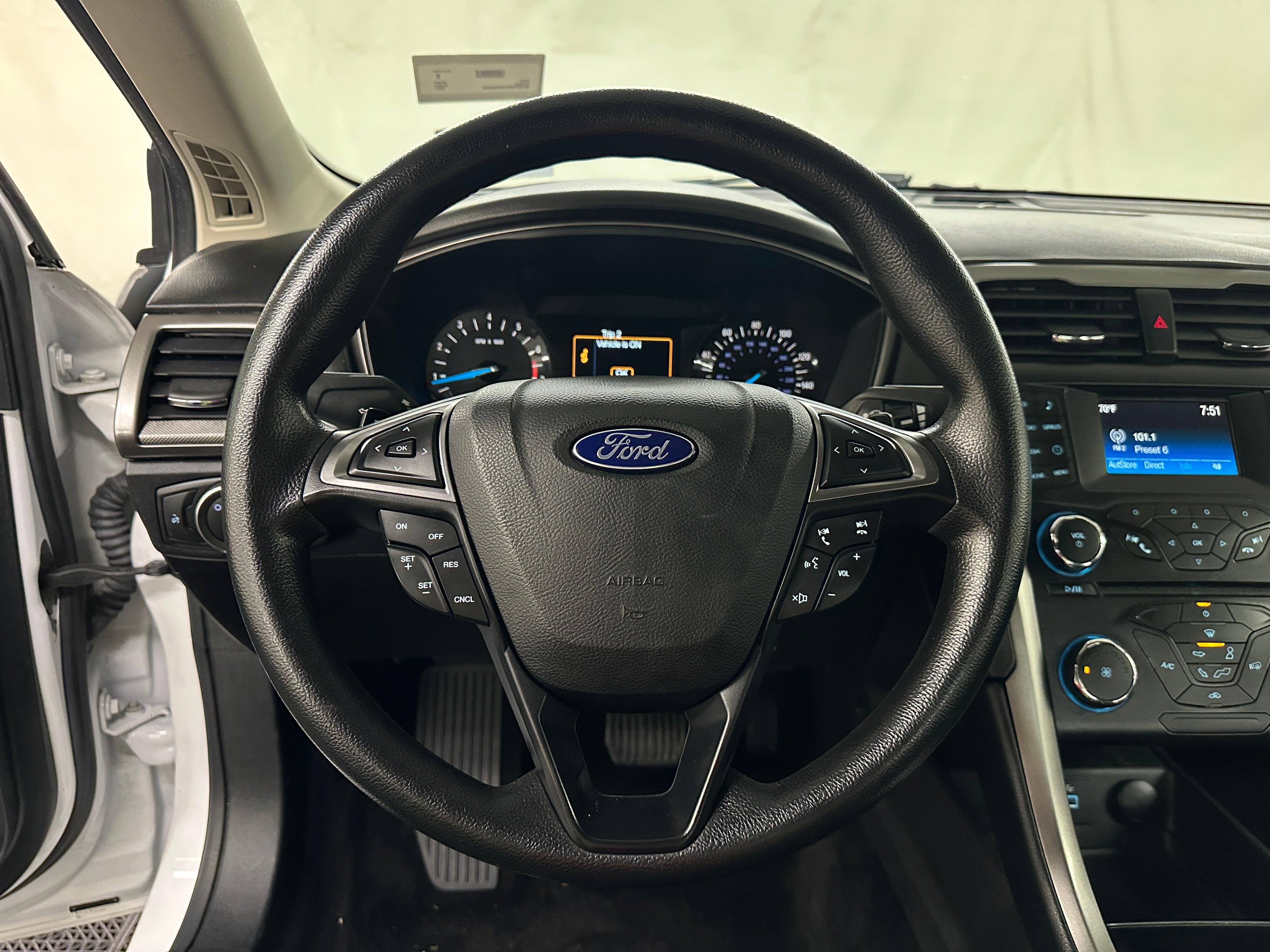 2017 Ford Fusion SE 5