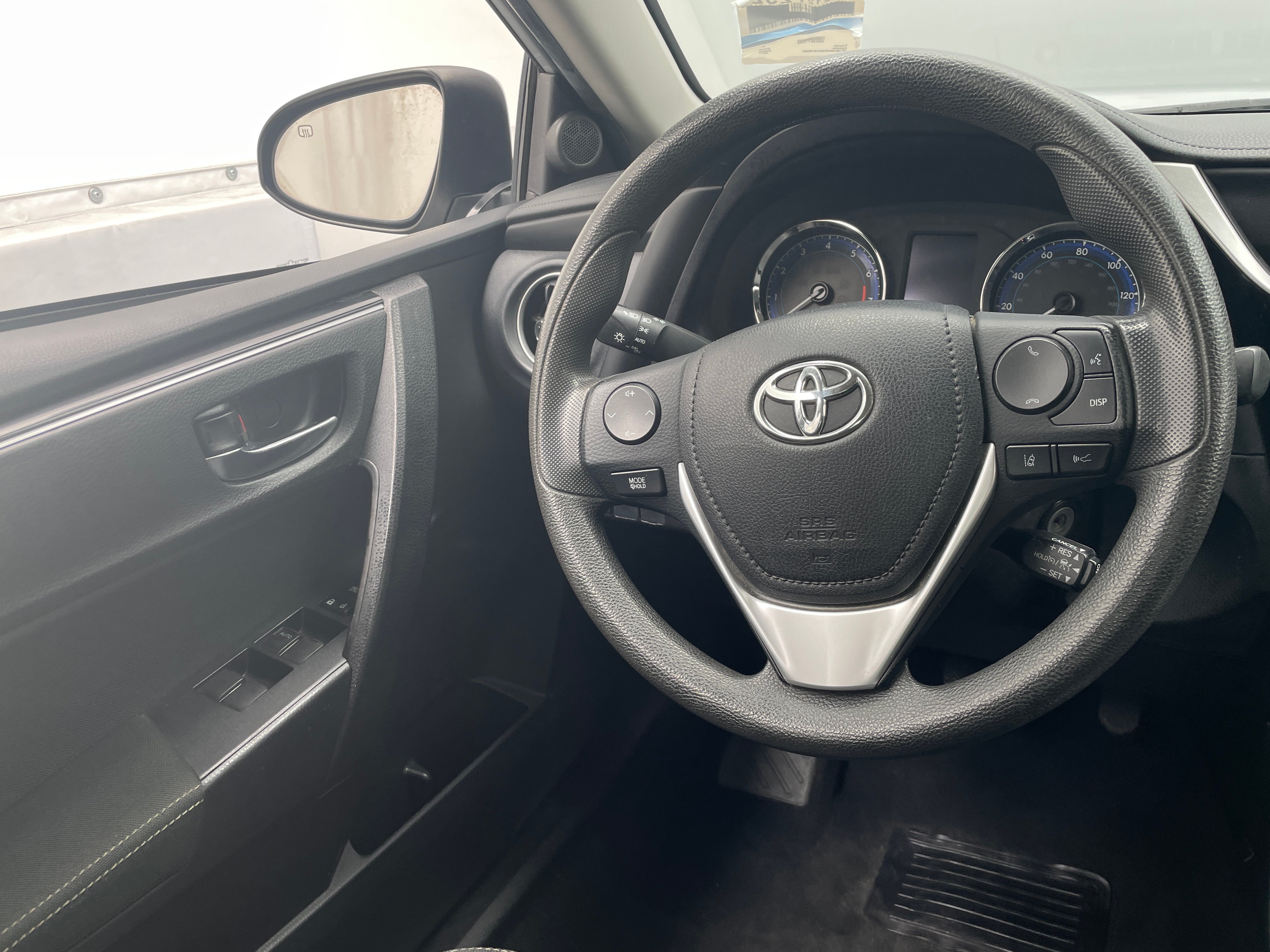 2017 Toyota Corolla LE 5