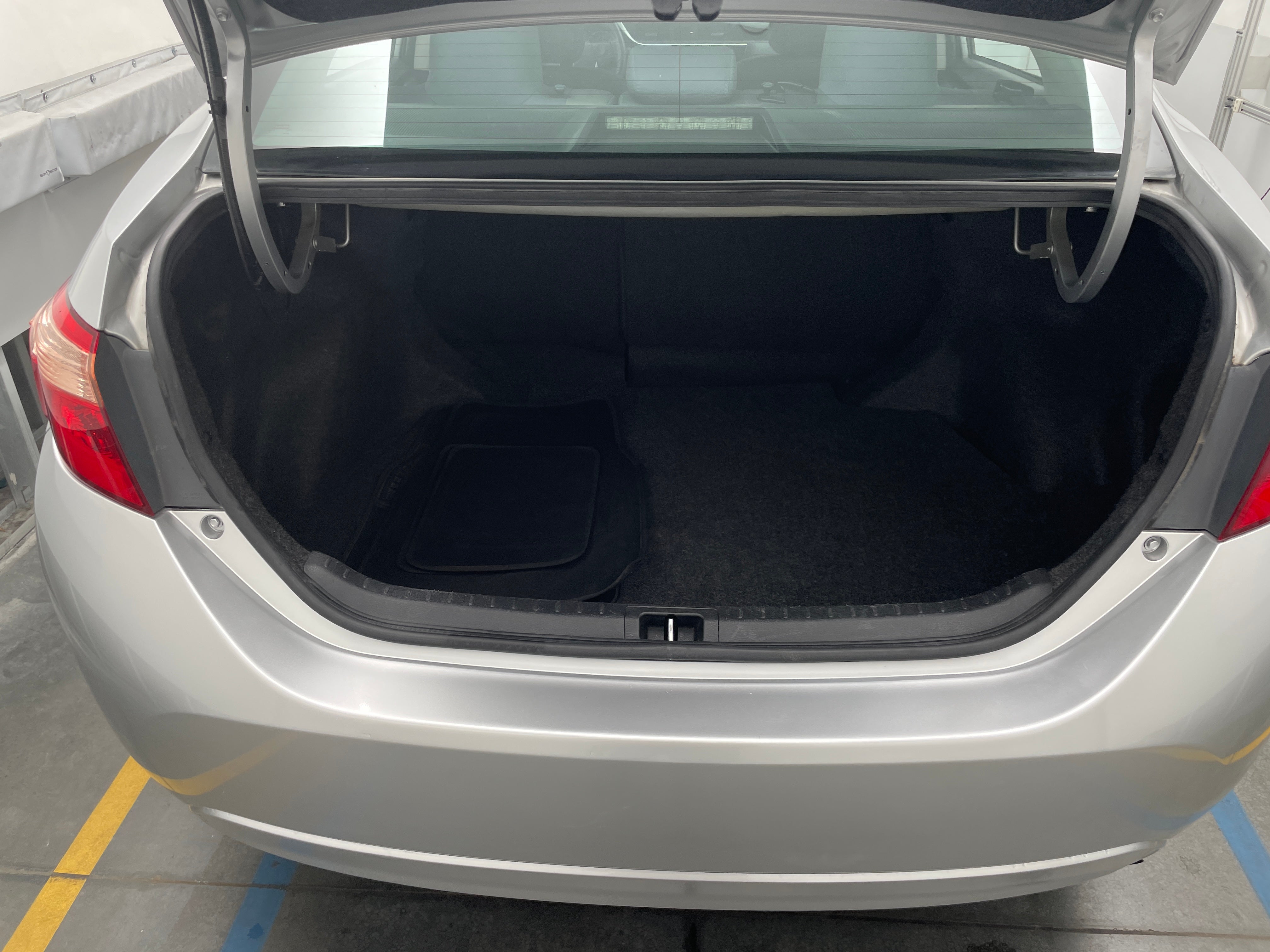 2017 Toyota Corolla LE 7