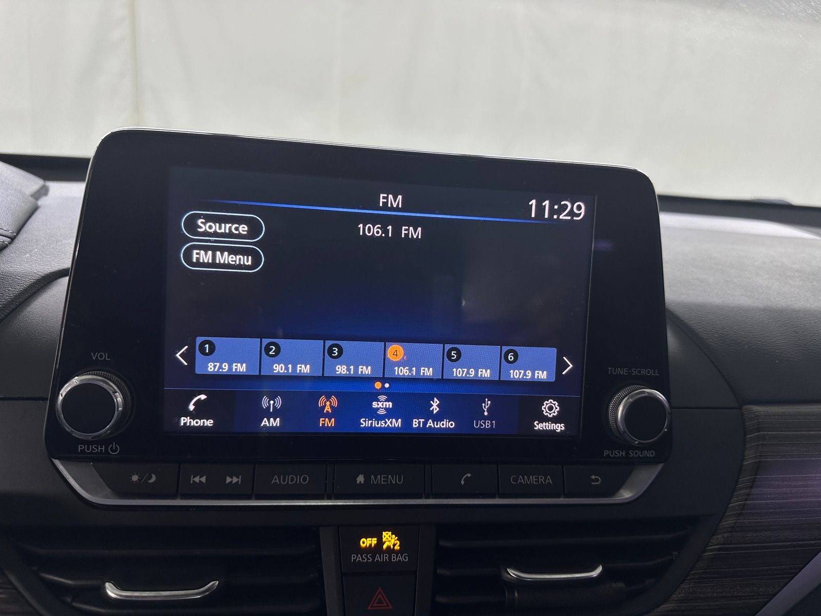 Thumbnail: 2019 Nissan Altima - 3