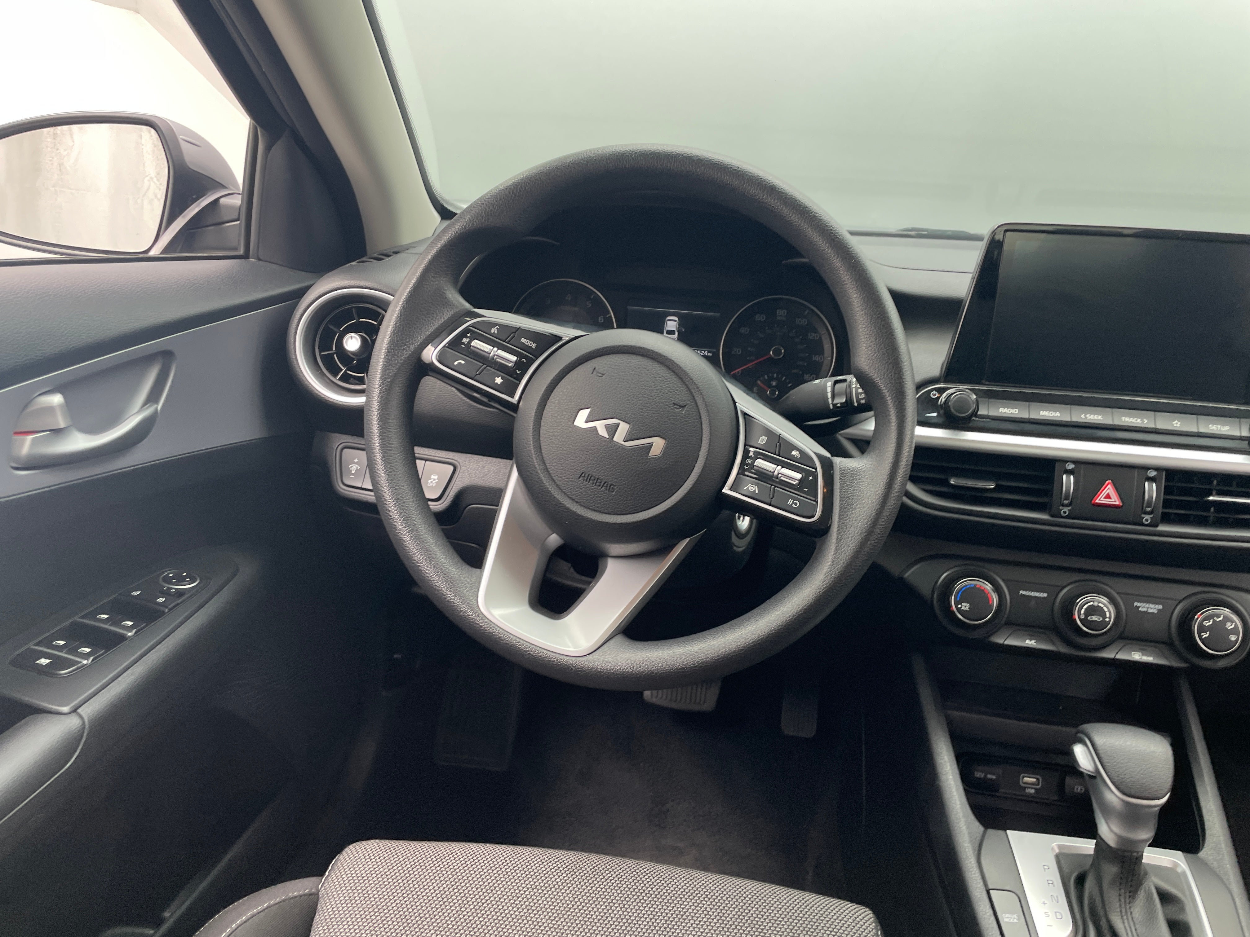 2024 Kia Forte LXS 5