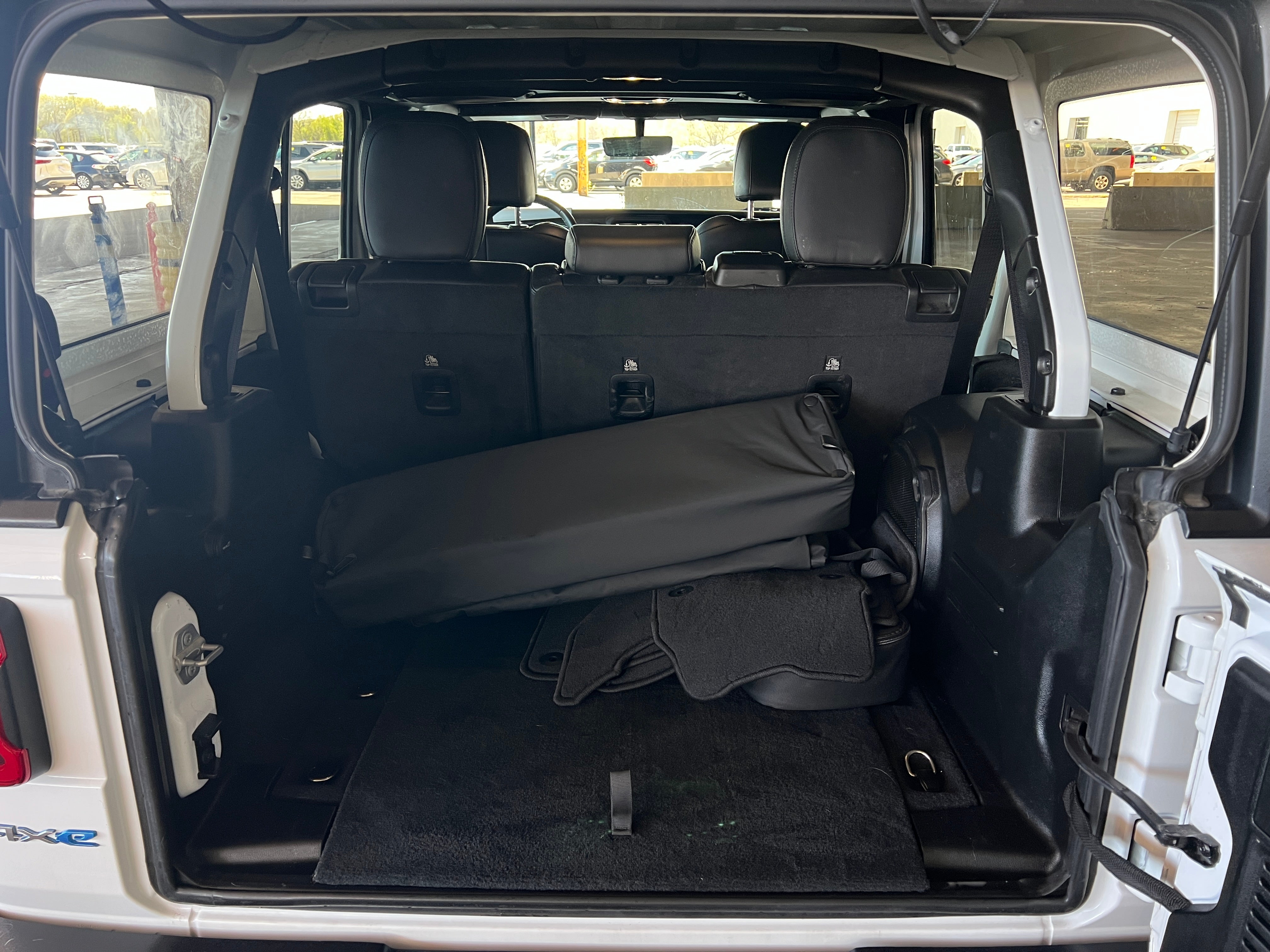 2023 Jeep Wrangler Sahara 4xe 7