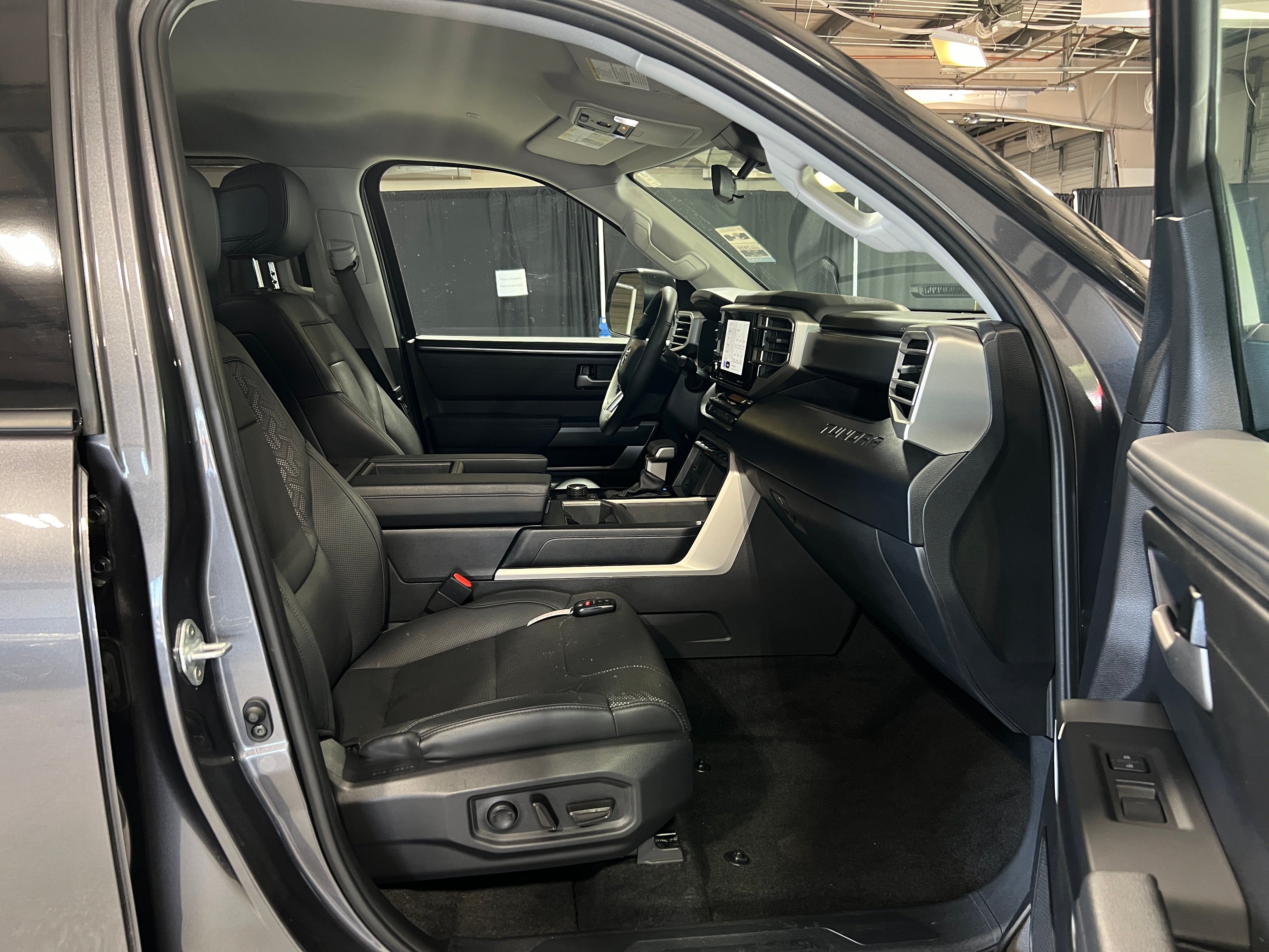 2022 Toyota Tundra SR5 2