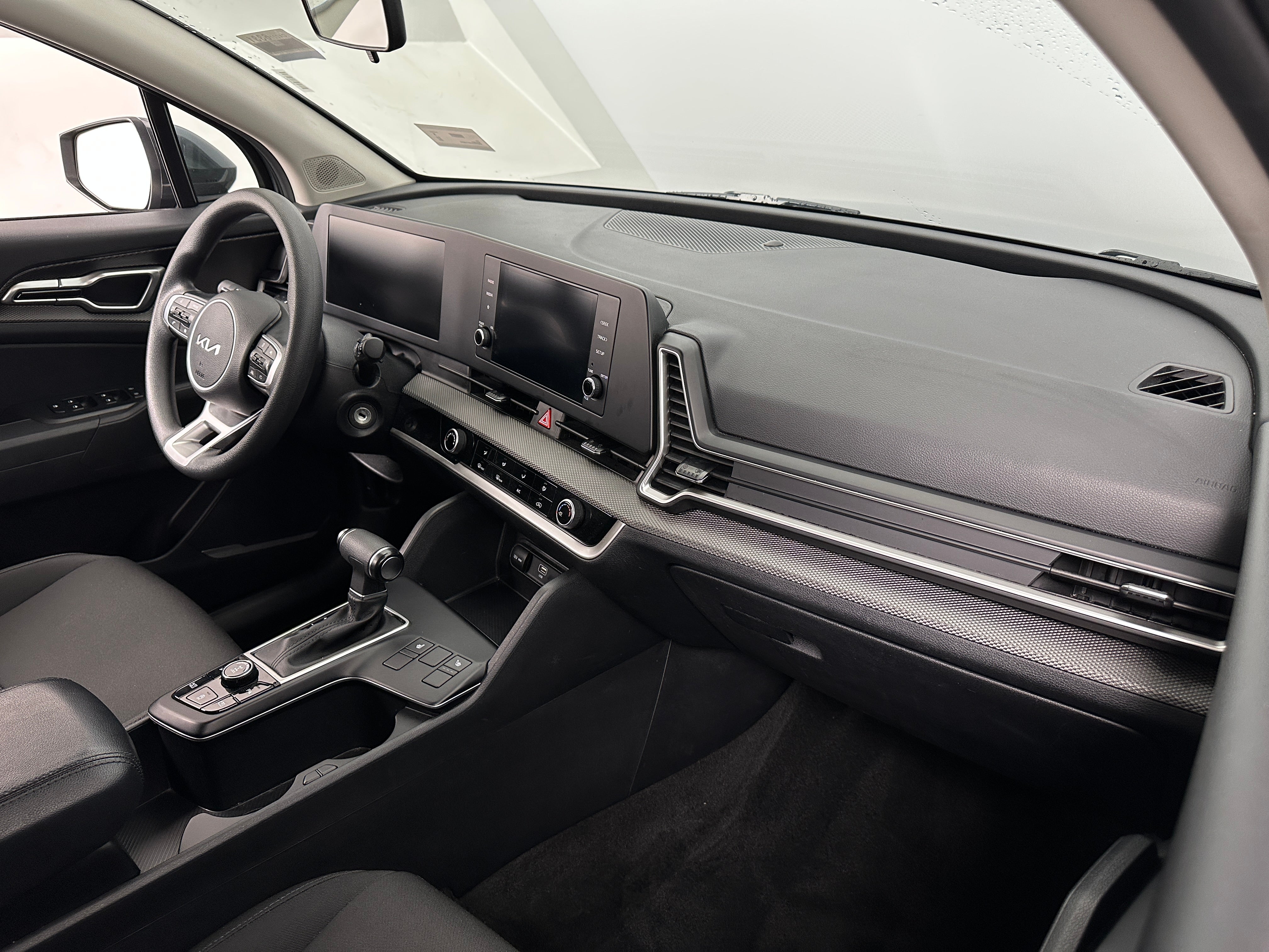 2023 Kia Sportage LX 3