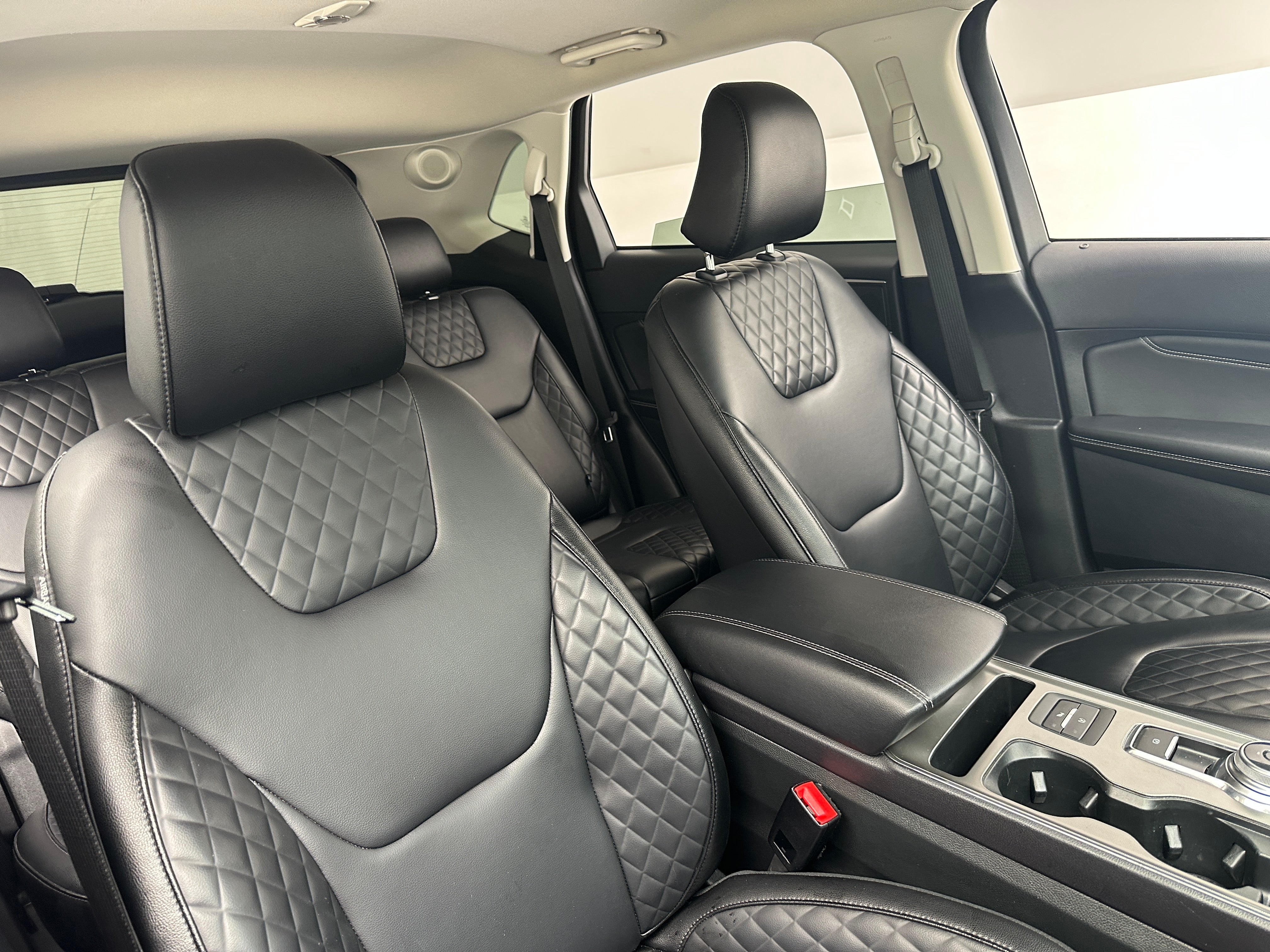 2024 Ford Edge Titanium 2