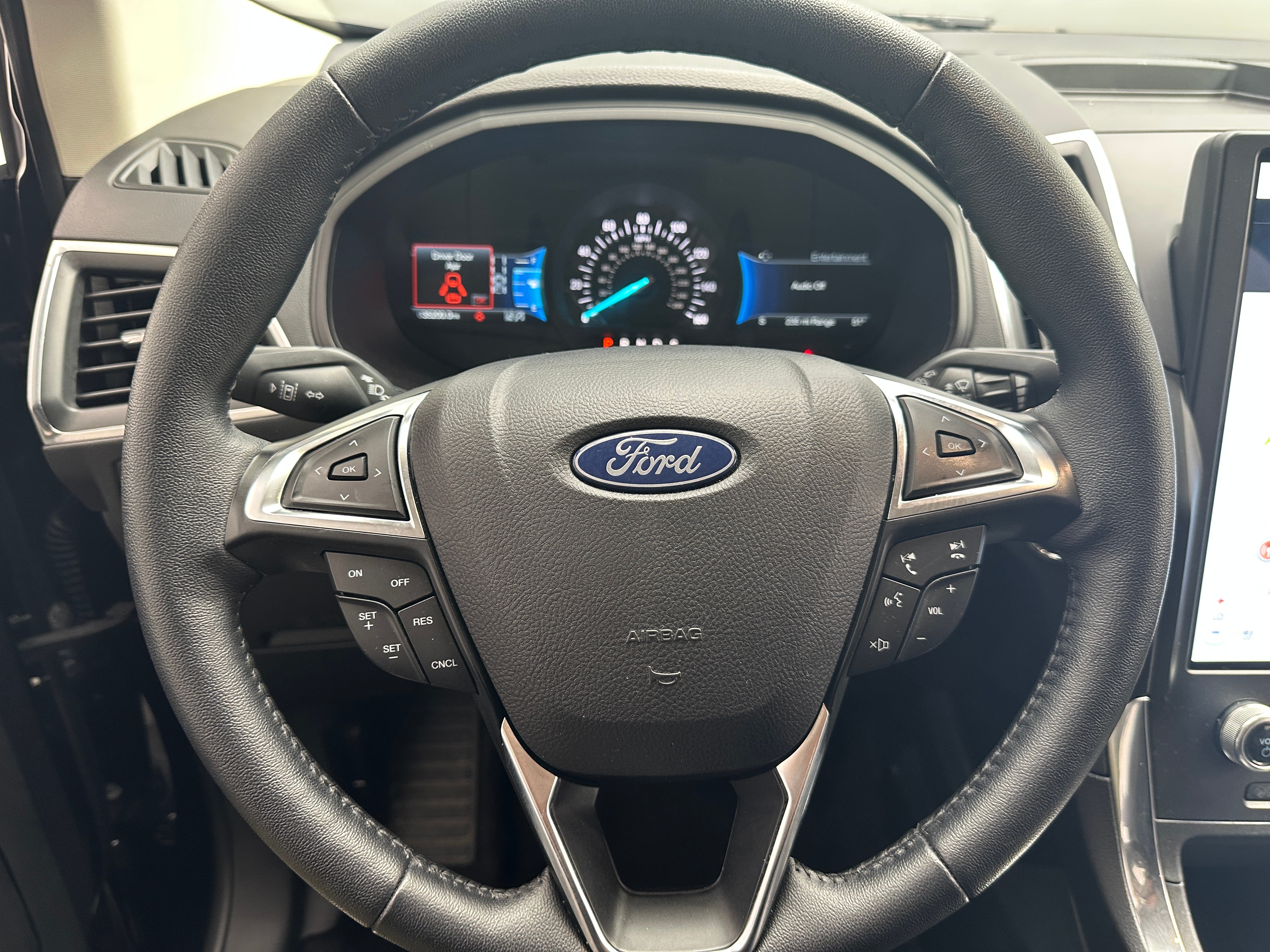 2024 Ford Edge Titanium 5