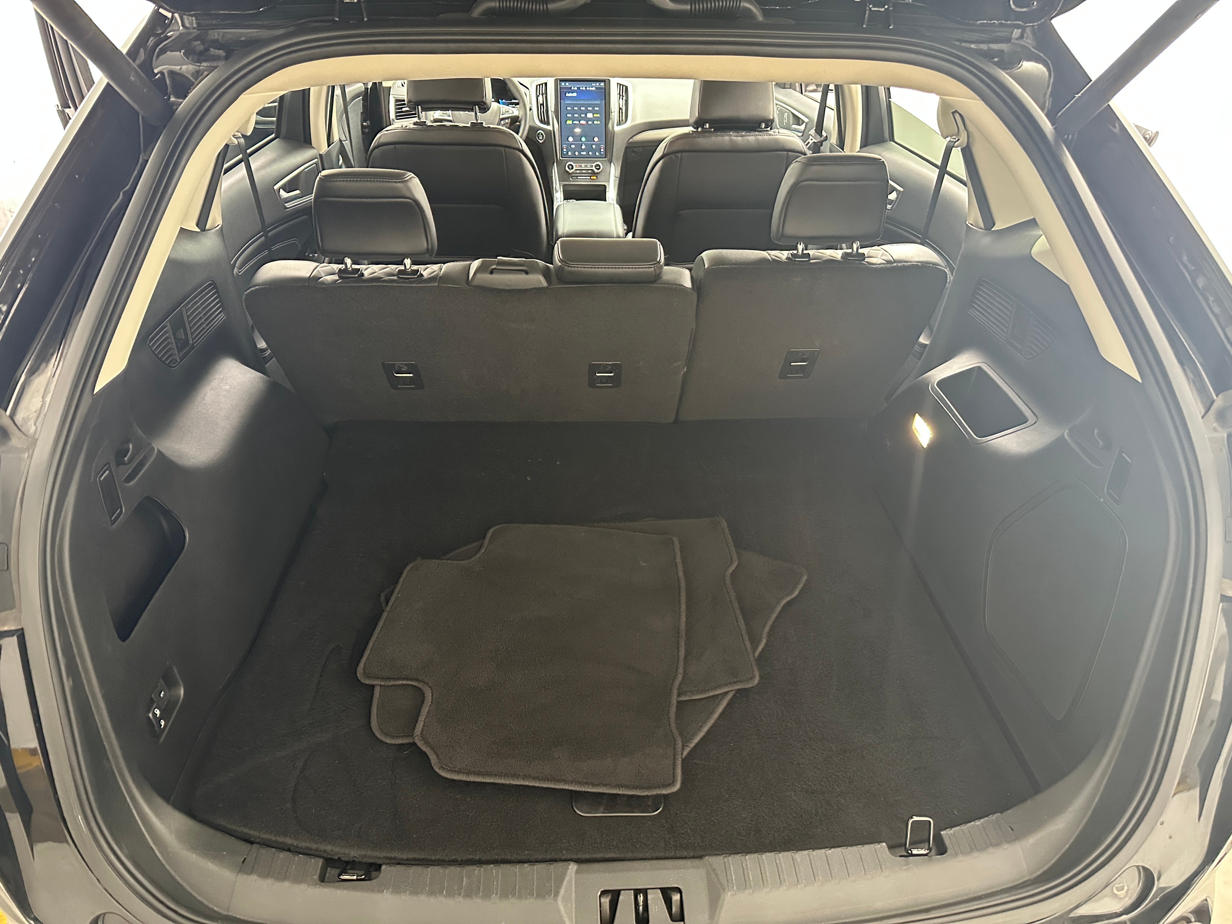 2024 Ford Edge Titanium 7