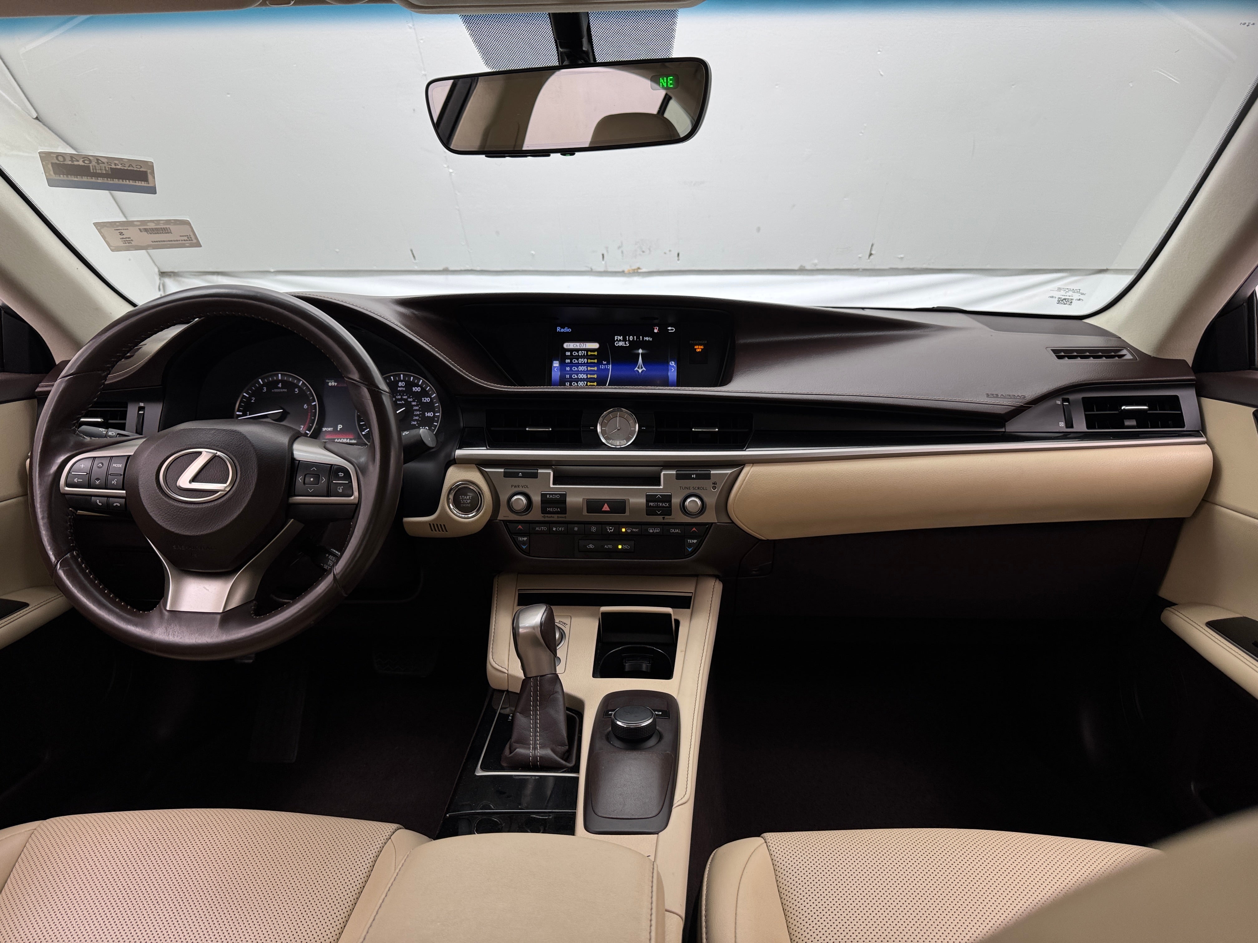 2016 Lexus ES 350 2